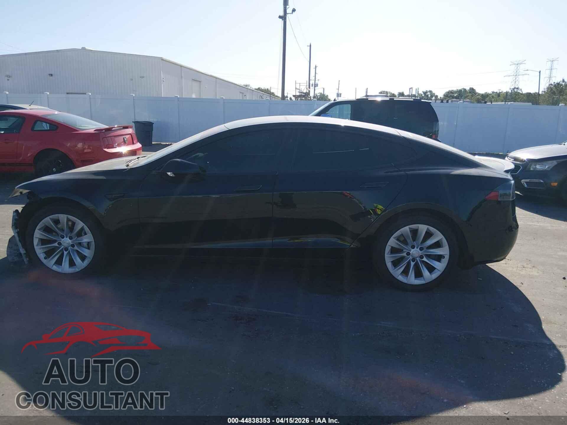 TESLA MODEL S 2017 - 5YJSA1E2XHF194636