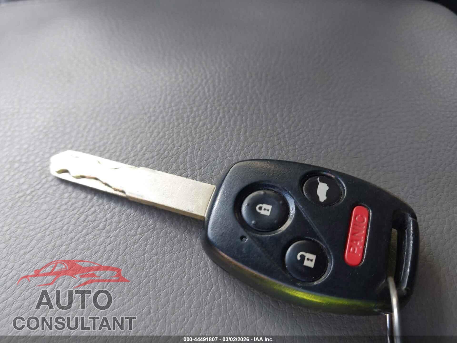 HONDA PILOT 2014 - 5FNYF4H44EB024357