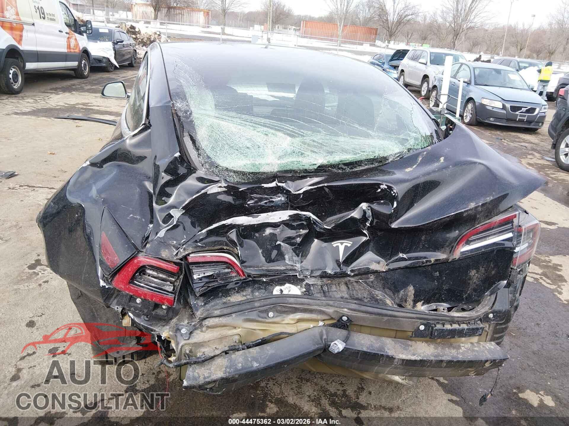TESLA MODEL 3 2019 - 5YJ3E1EA0KF305511