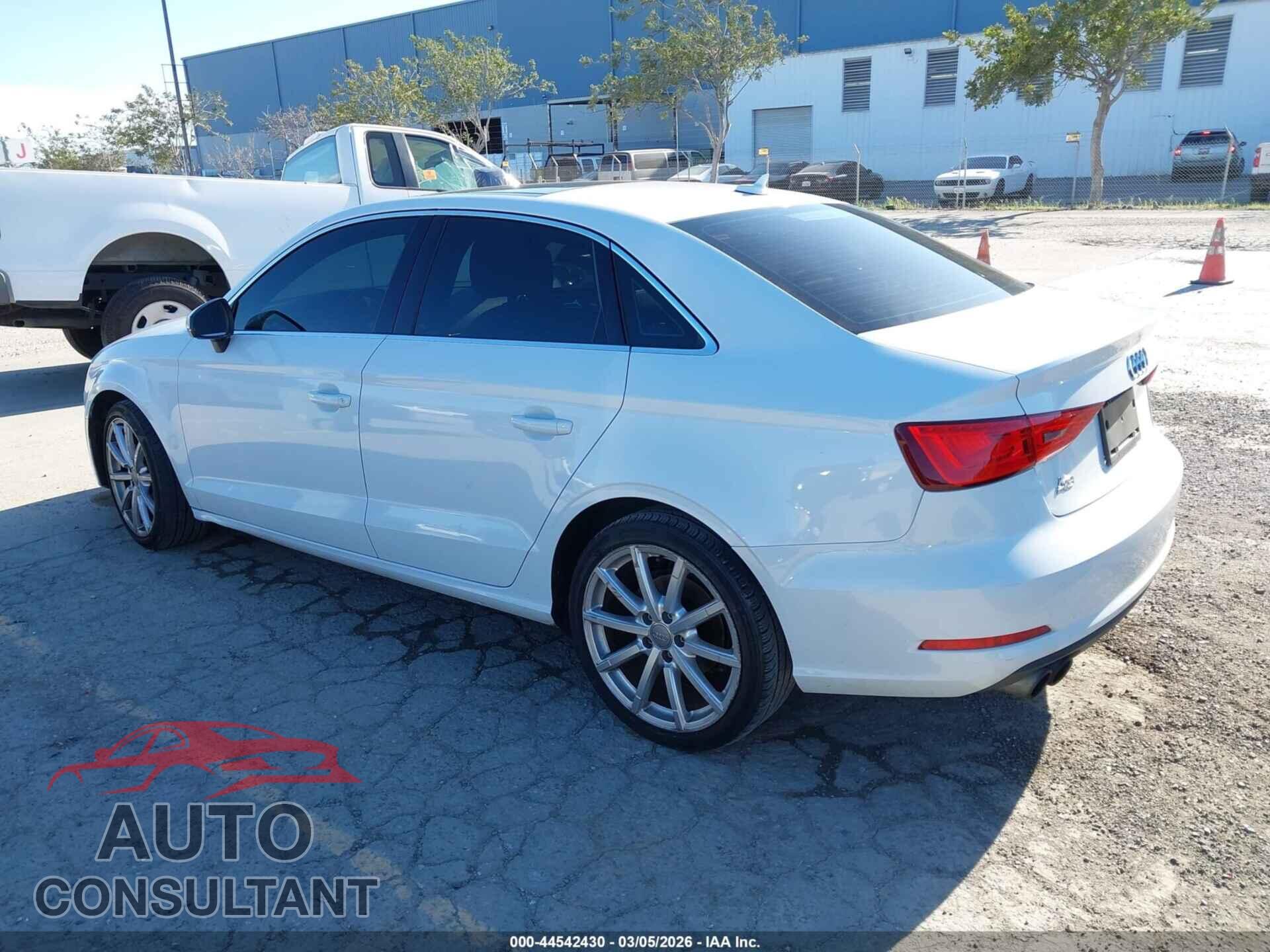 AUDI A3 2015 - WAUACGFF4F1016783