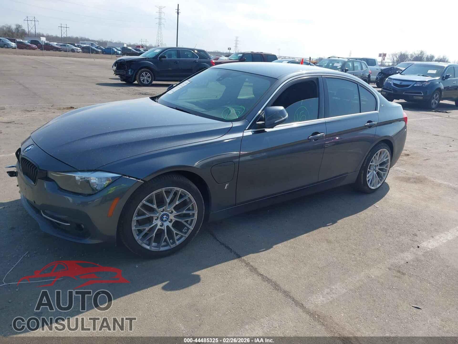 BMW 330E 2017 - WBA8E1C50HK480197