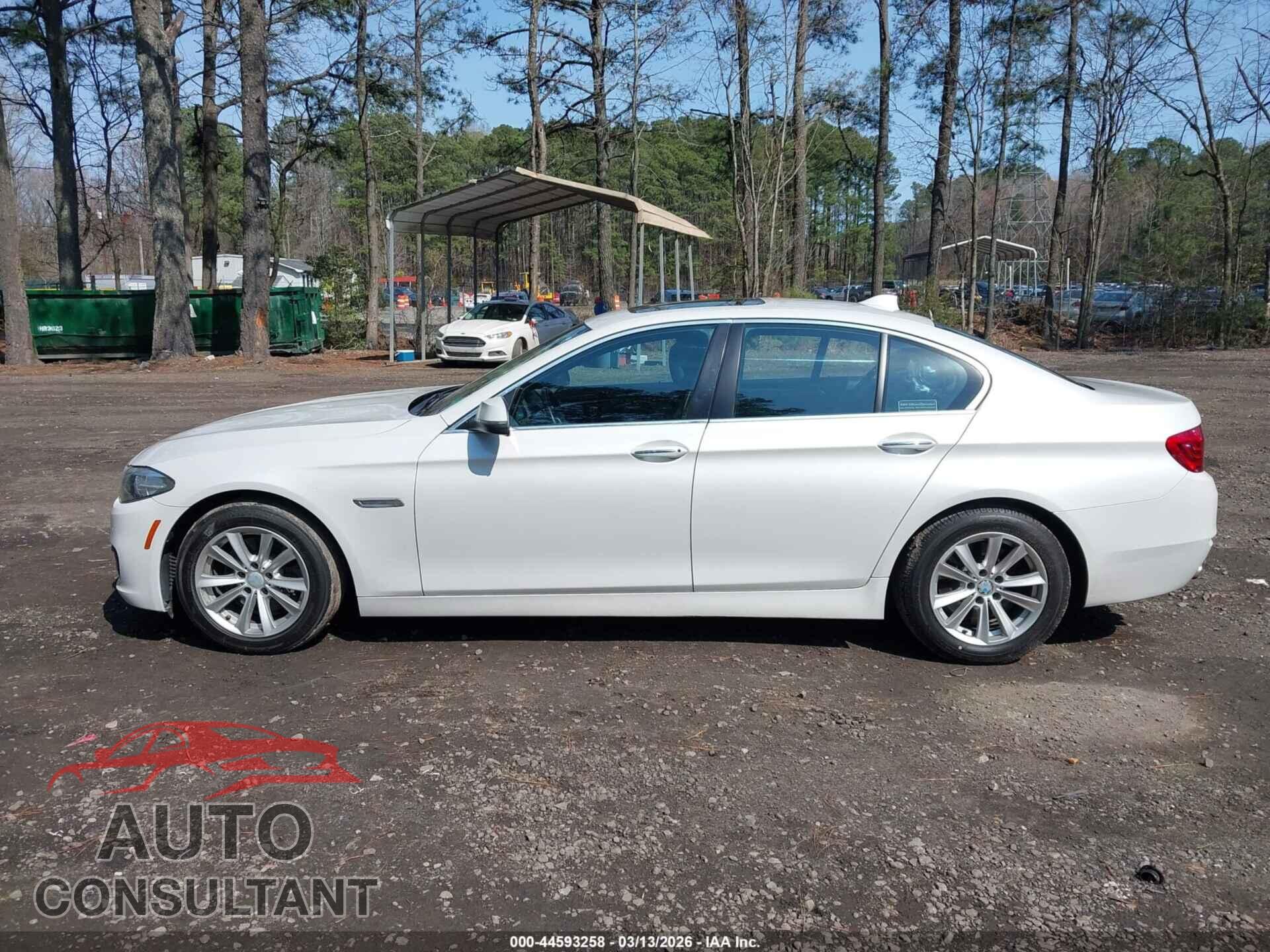 BMW 528I 2015 - WBA5A7C56FG143048