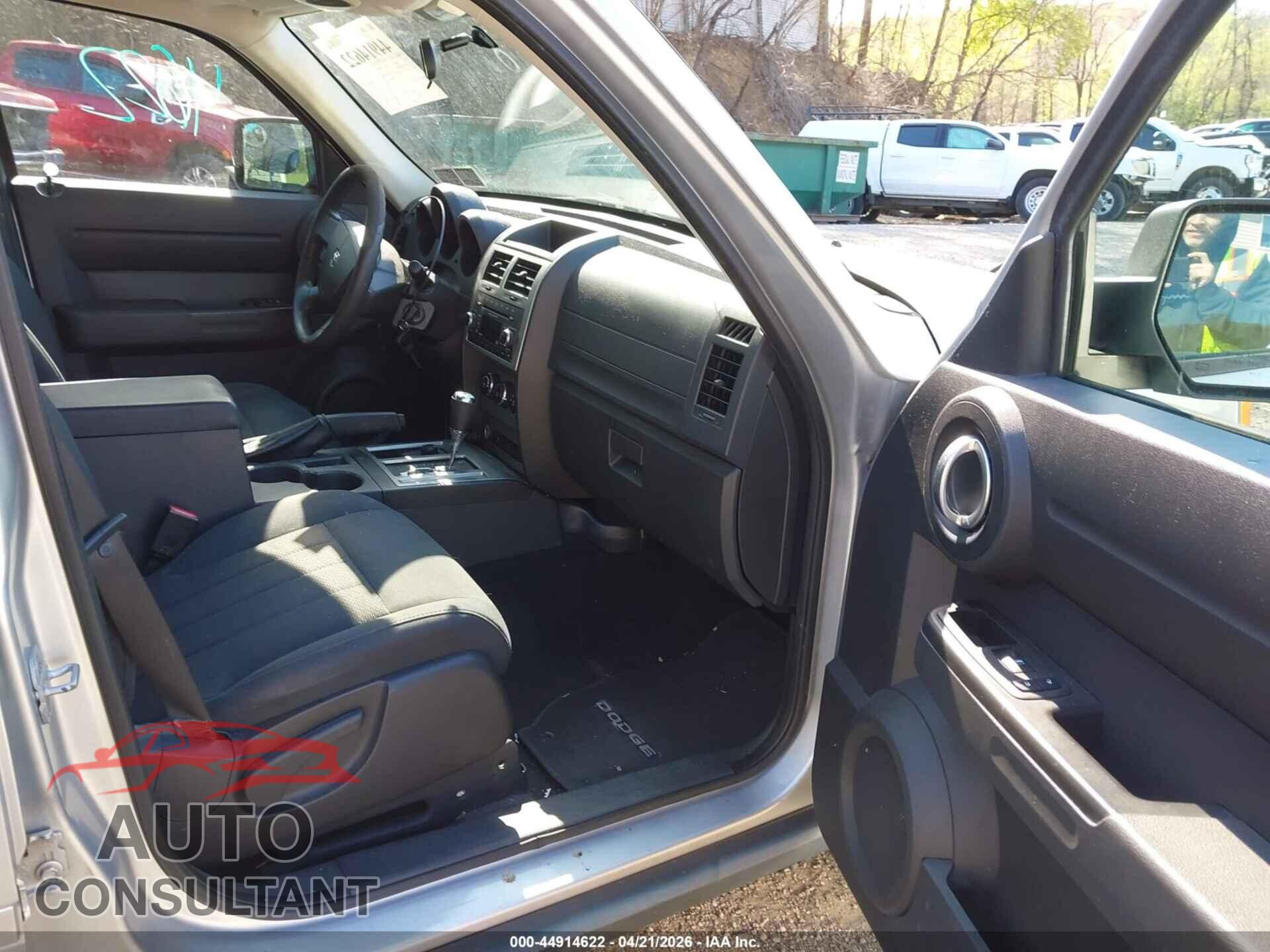 DODGE NITRO 2011 - 1D4PU2GK5BW600537