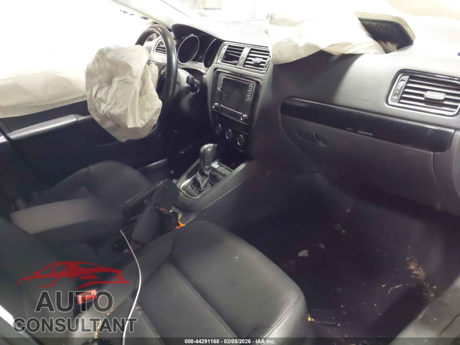 VOLKSWAGEN JETTA 2017 - 3VWL17AJ6HM262654