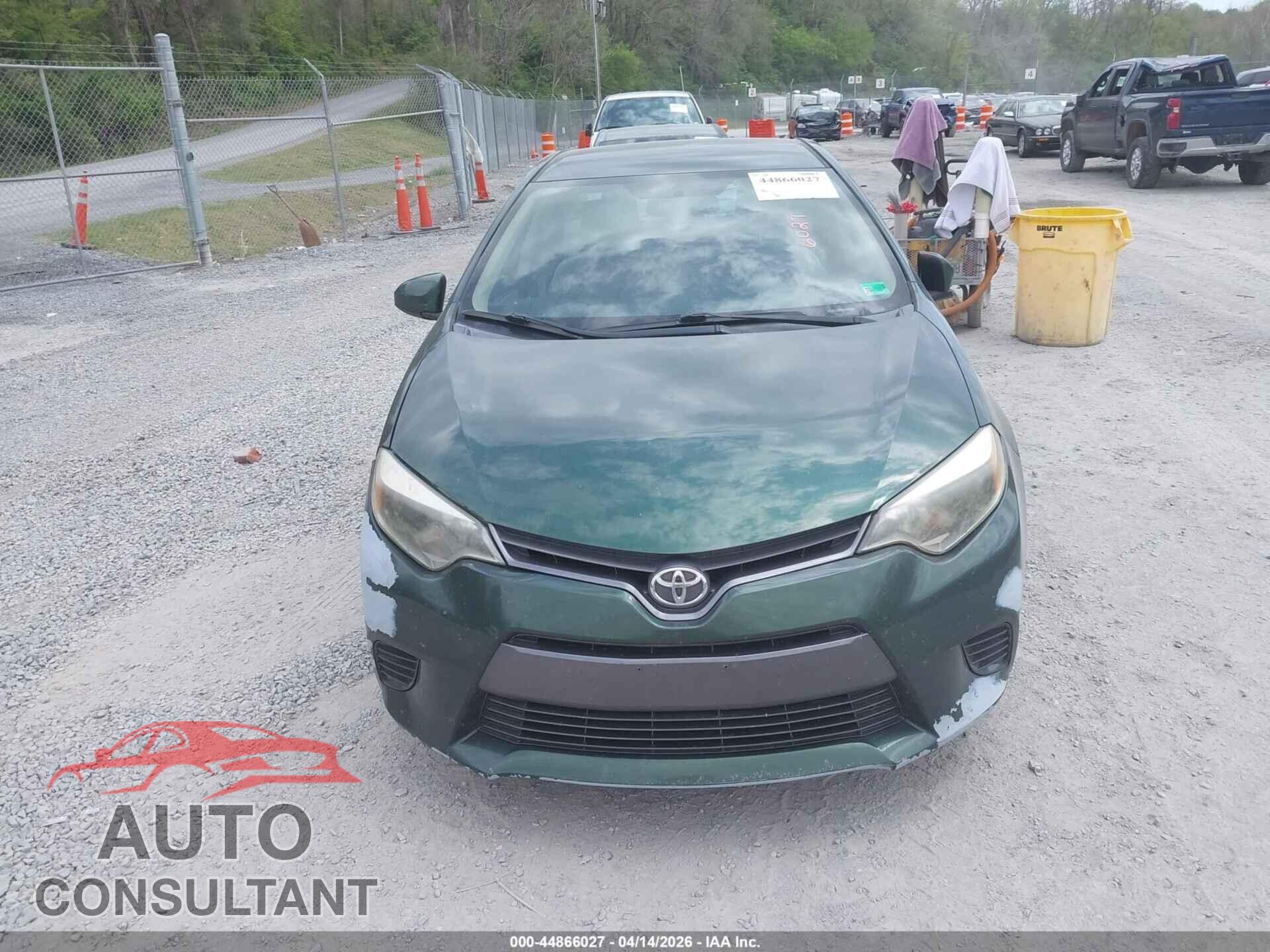 TOYOTA COROLLA 2015 - 2T1BURHE2FC396979