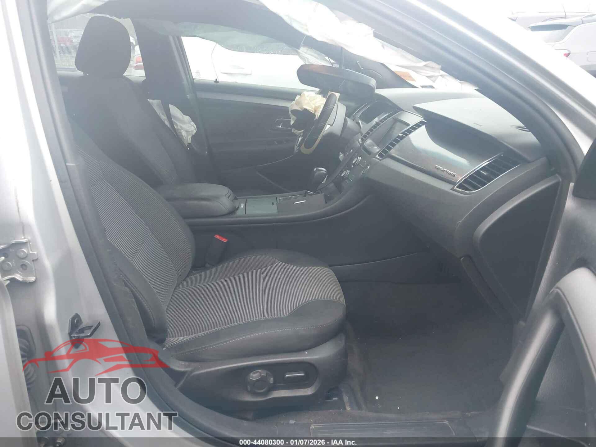 FORD TAURUS 2015 - 1FAHP2E88FG192041