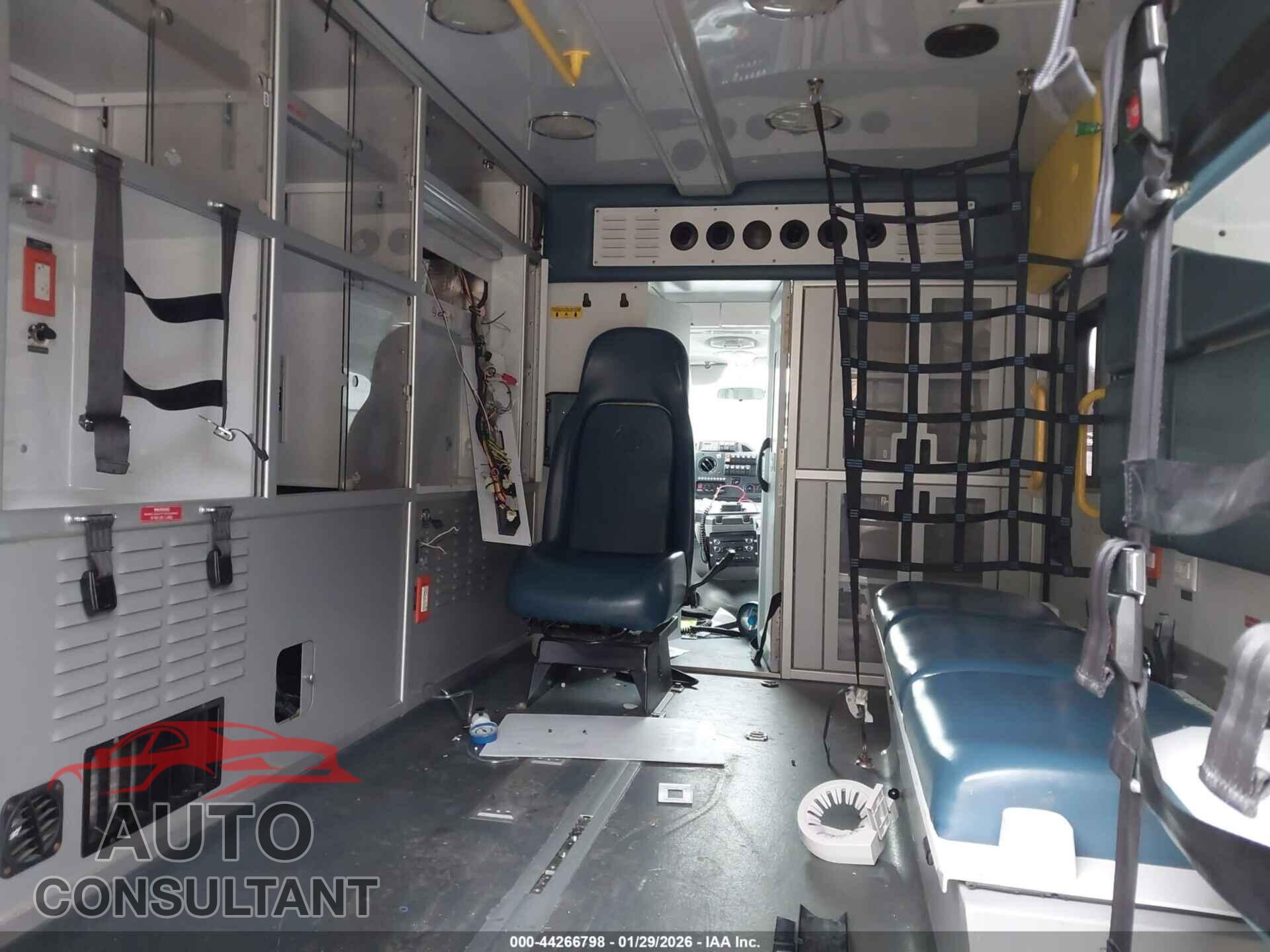 FORD E-350 CUTAWAY 2011 - 1FDWE3FS3BDA15475