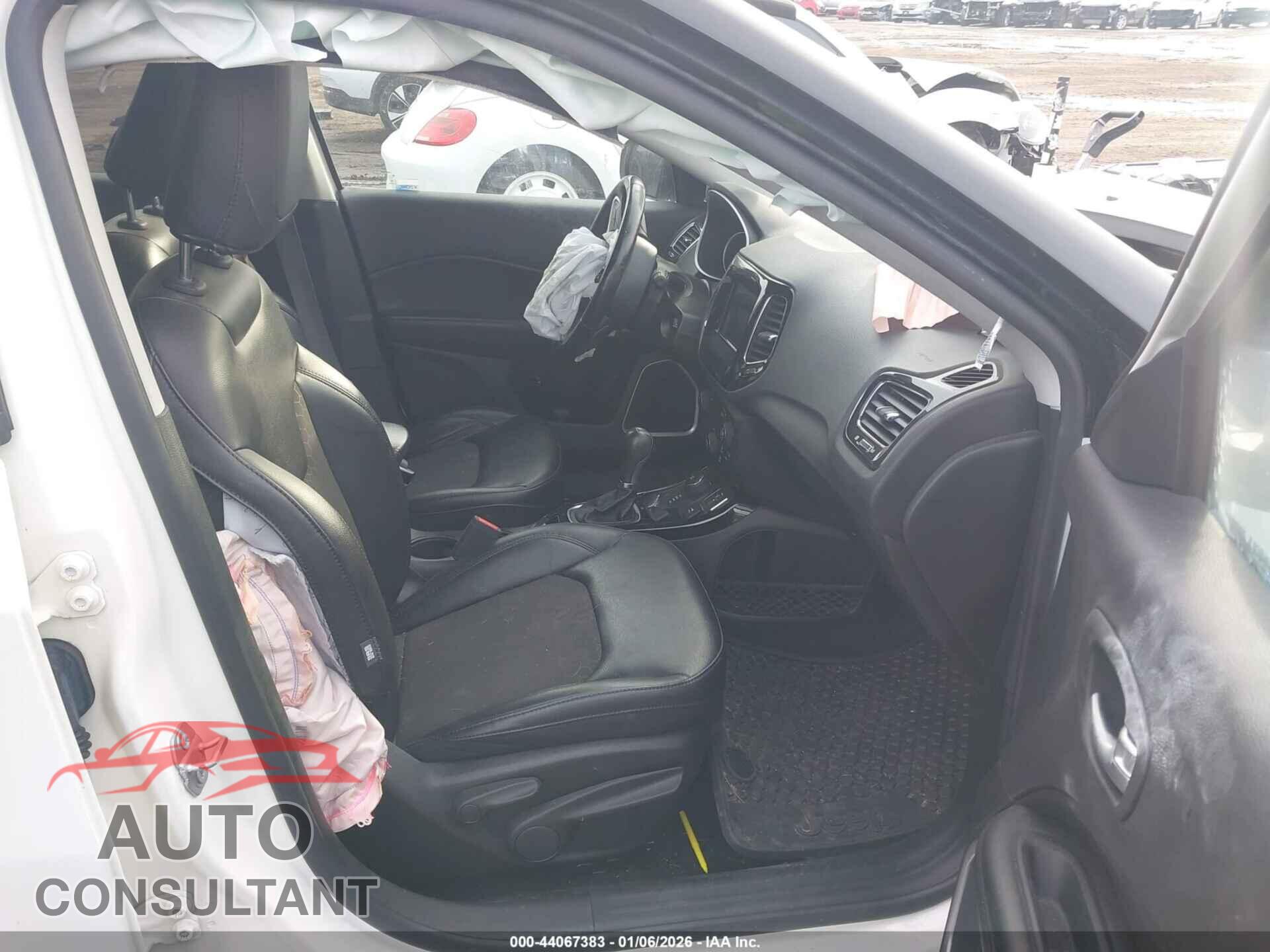 JEEP COMPASS 2020 - 3C4NJDBB5LT204485