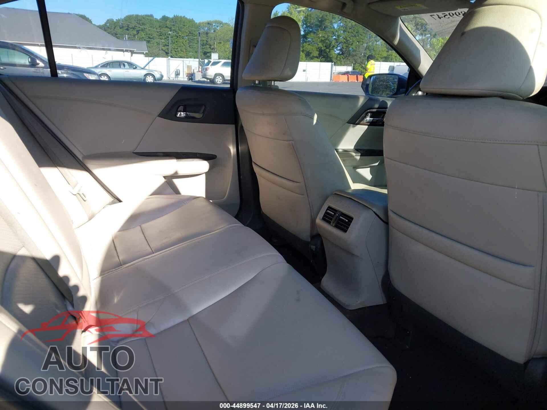 HONDA ACCORD 2017 - 1HGCR2F82HA042575