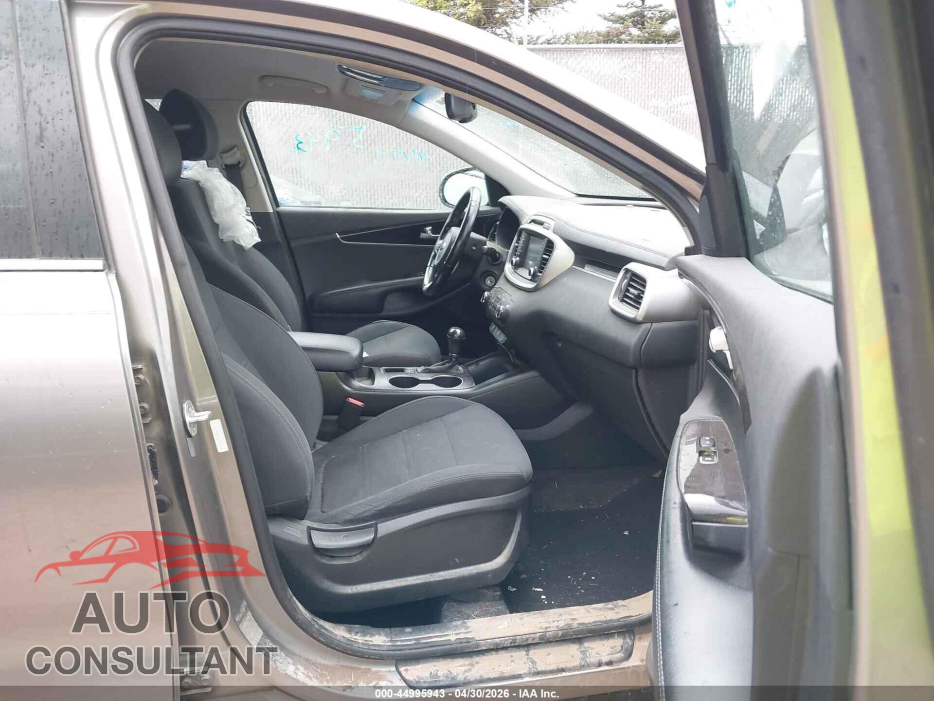 KIA SORENTO 2018 - 5XYPGDA36JG415197