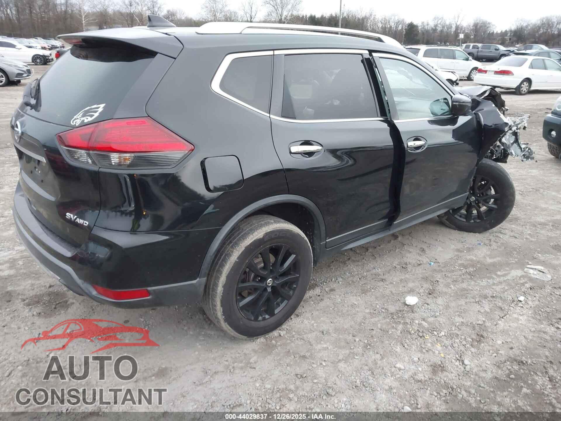 NISSAN ROGUE 2017 - KNMAT2MV6HP574893