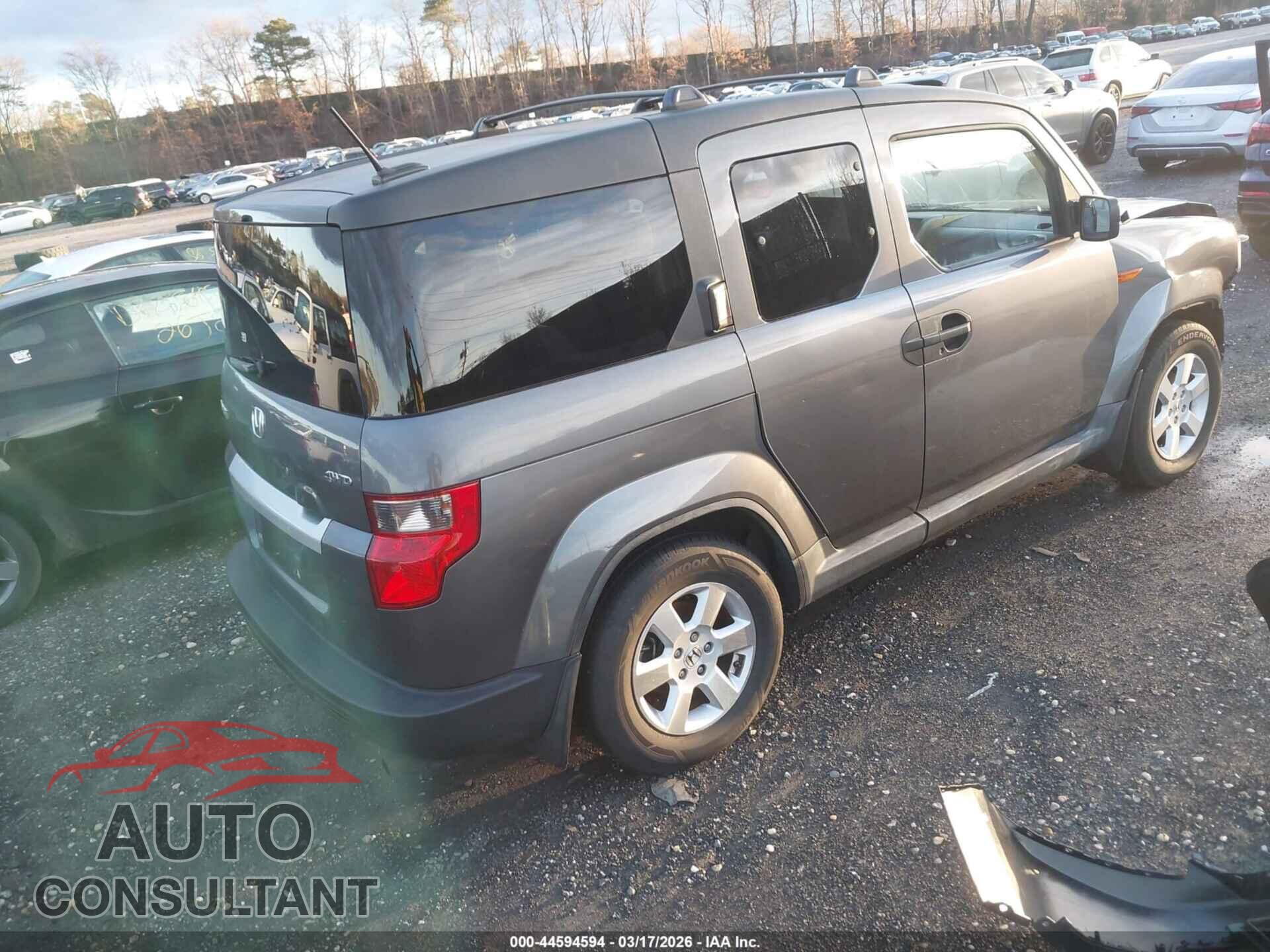 HONDA ELEMENT 2011 - 5J6YH2H70BL002755