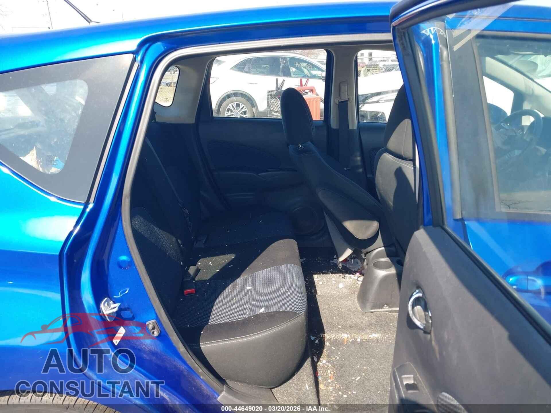 NISSAN VERSA NOTE 2015 - 3N1CE2CP2FL433725