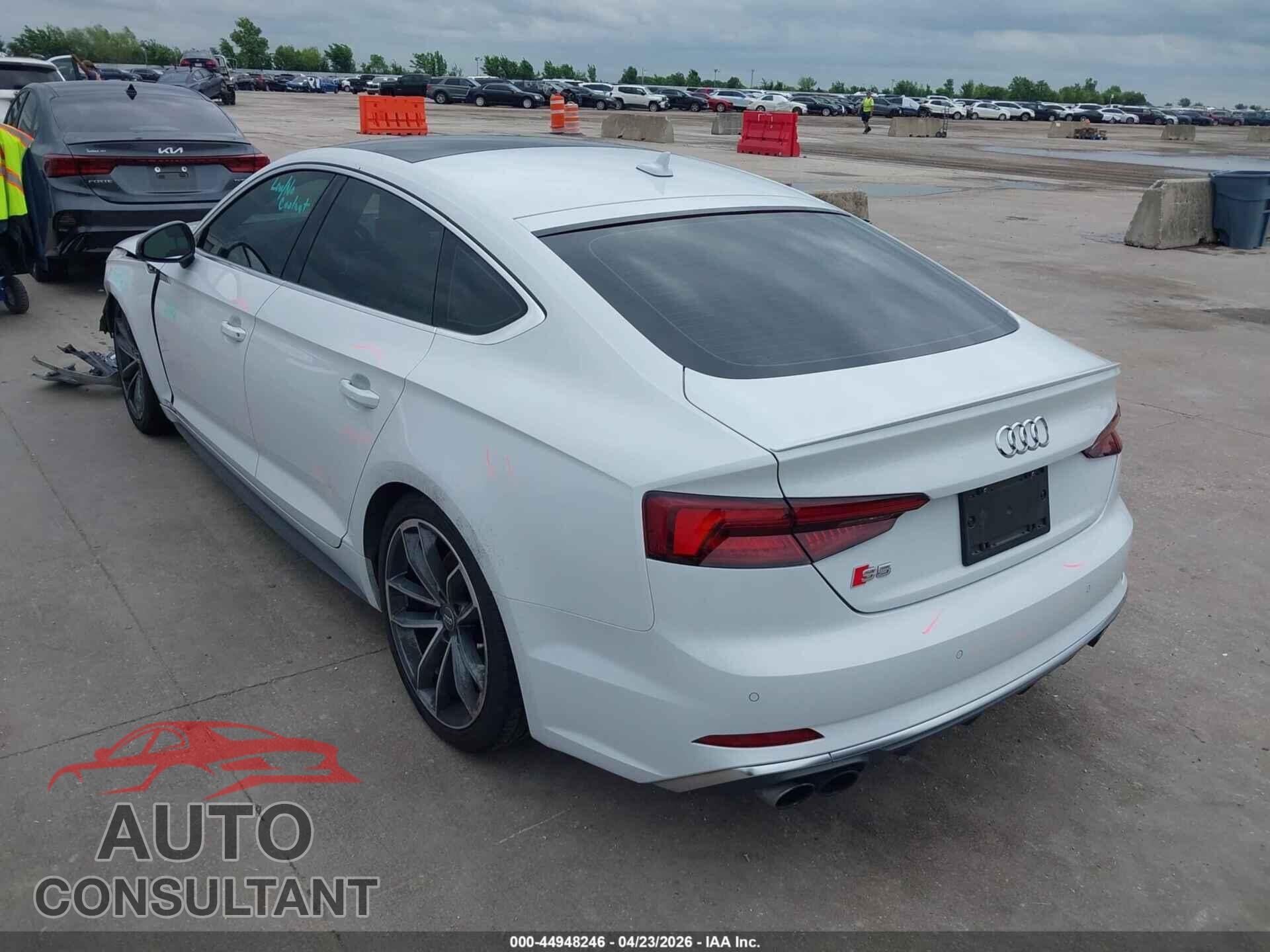 AUDI S5 2018 - WAUC4CF54JA058014