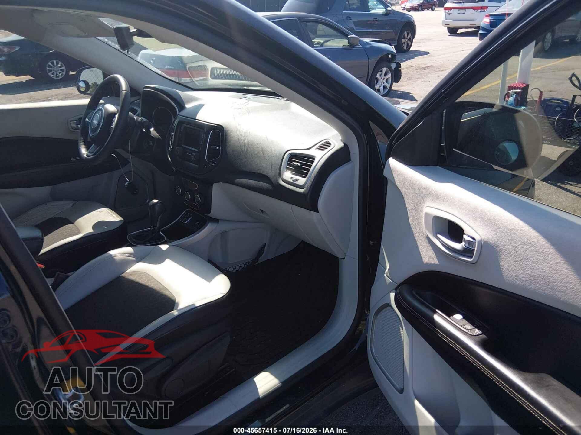 JEEP COMPASS 2018 - 3C4NJCBB3JT487783