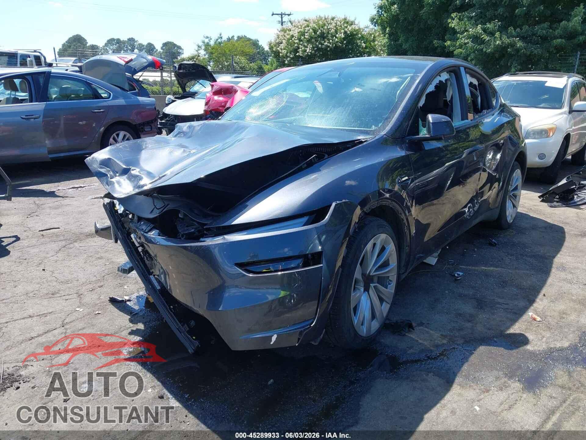 TESLA MODEL Y 2026 - 7SAYGDED9TA453511