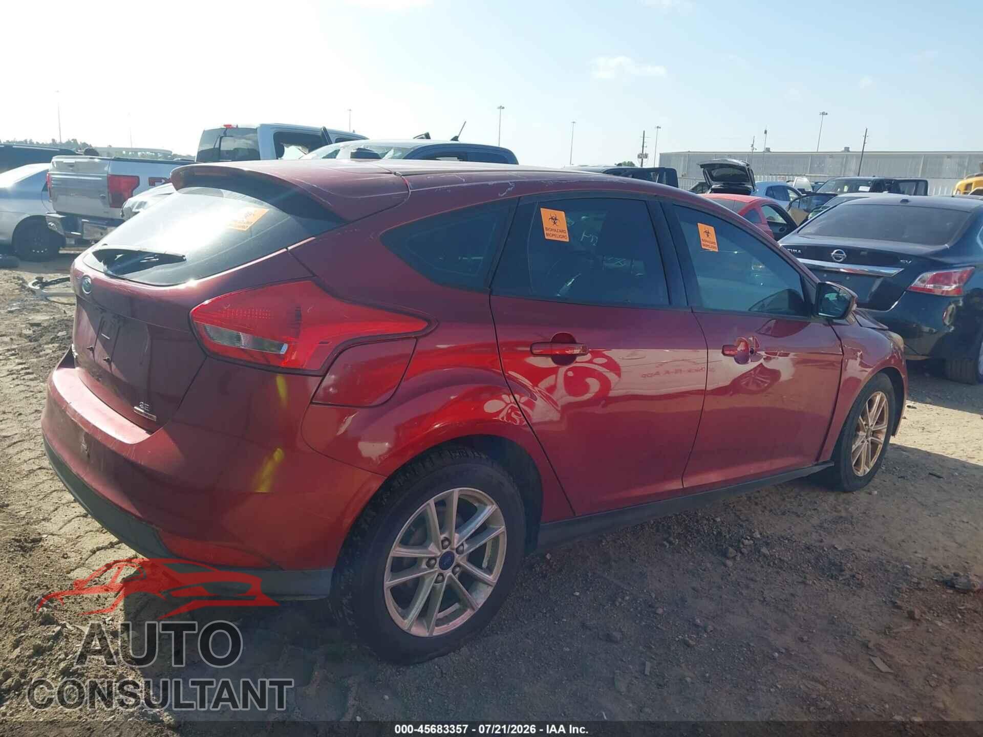 FORD FOCUS 2015 - 1FADP3K22FL277226