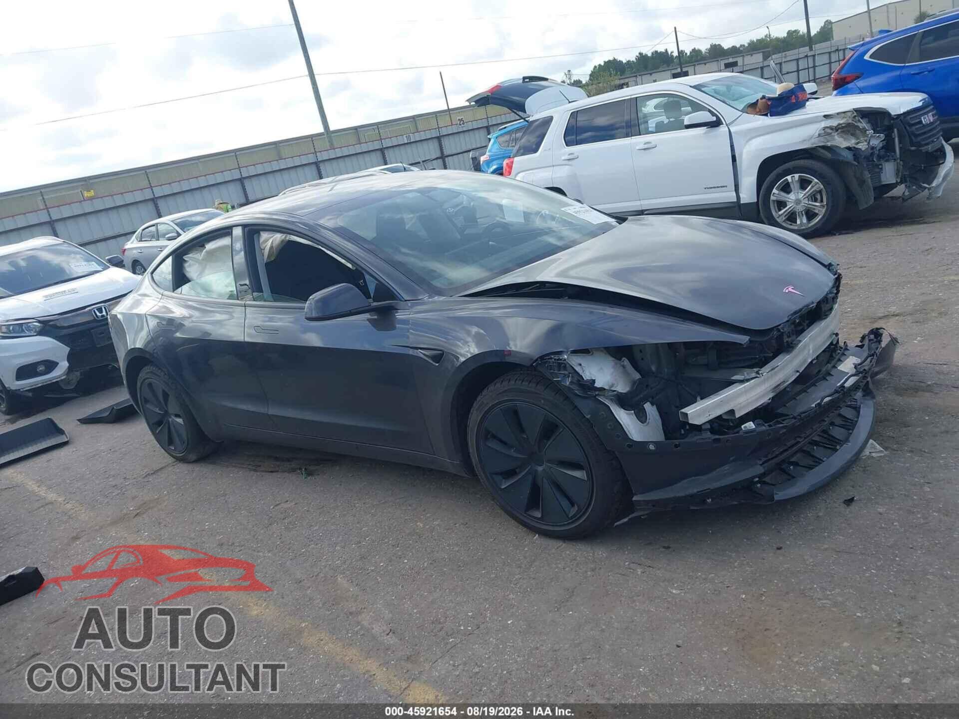 TESLA MODEL 3 2024 - 5YJ3E1EA4RF826127