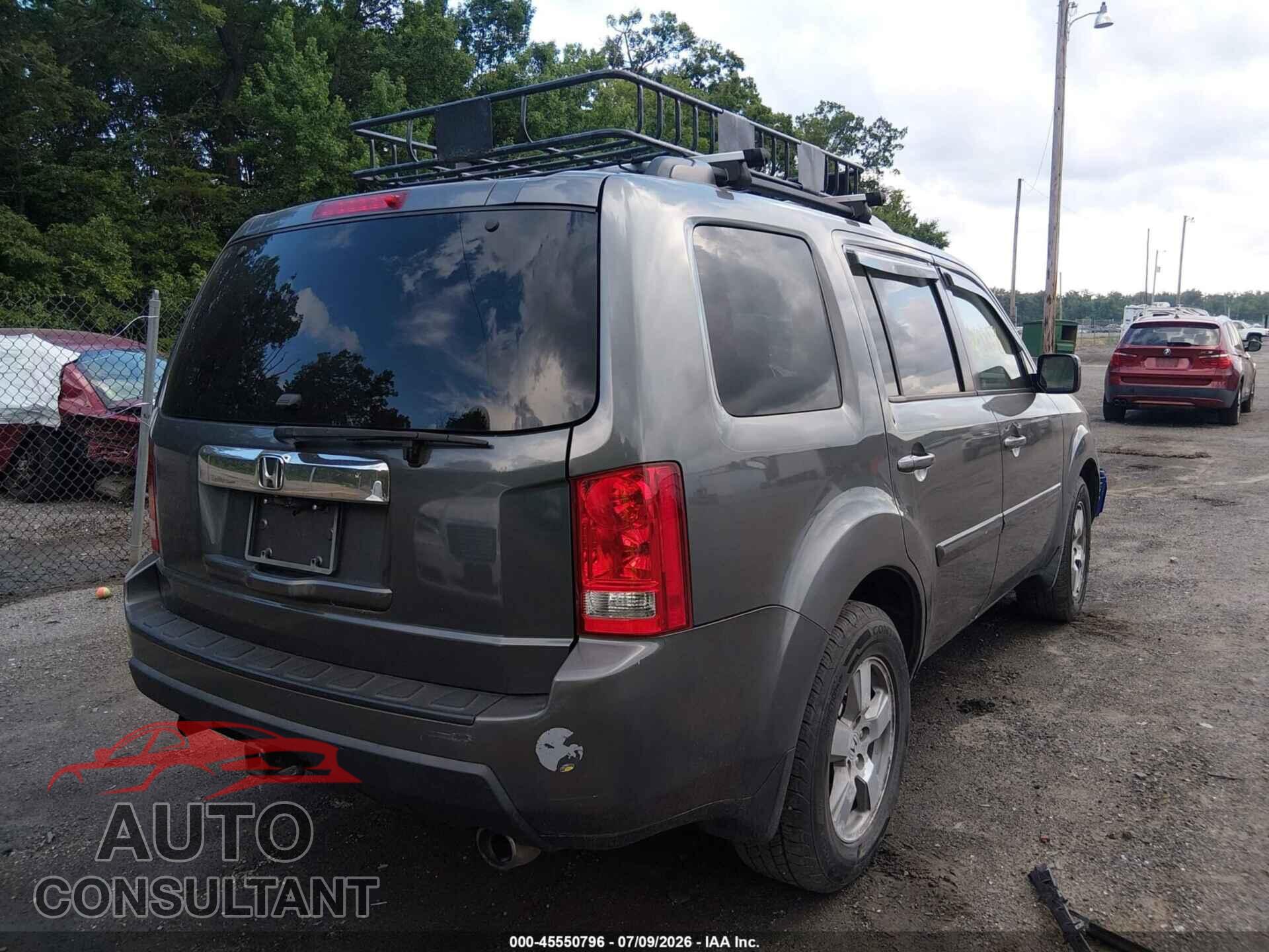 HONDA PILOT 2011 - 5FNYF4H55BB007751