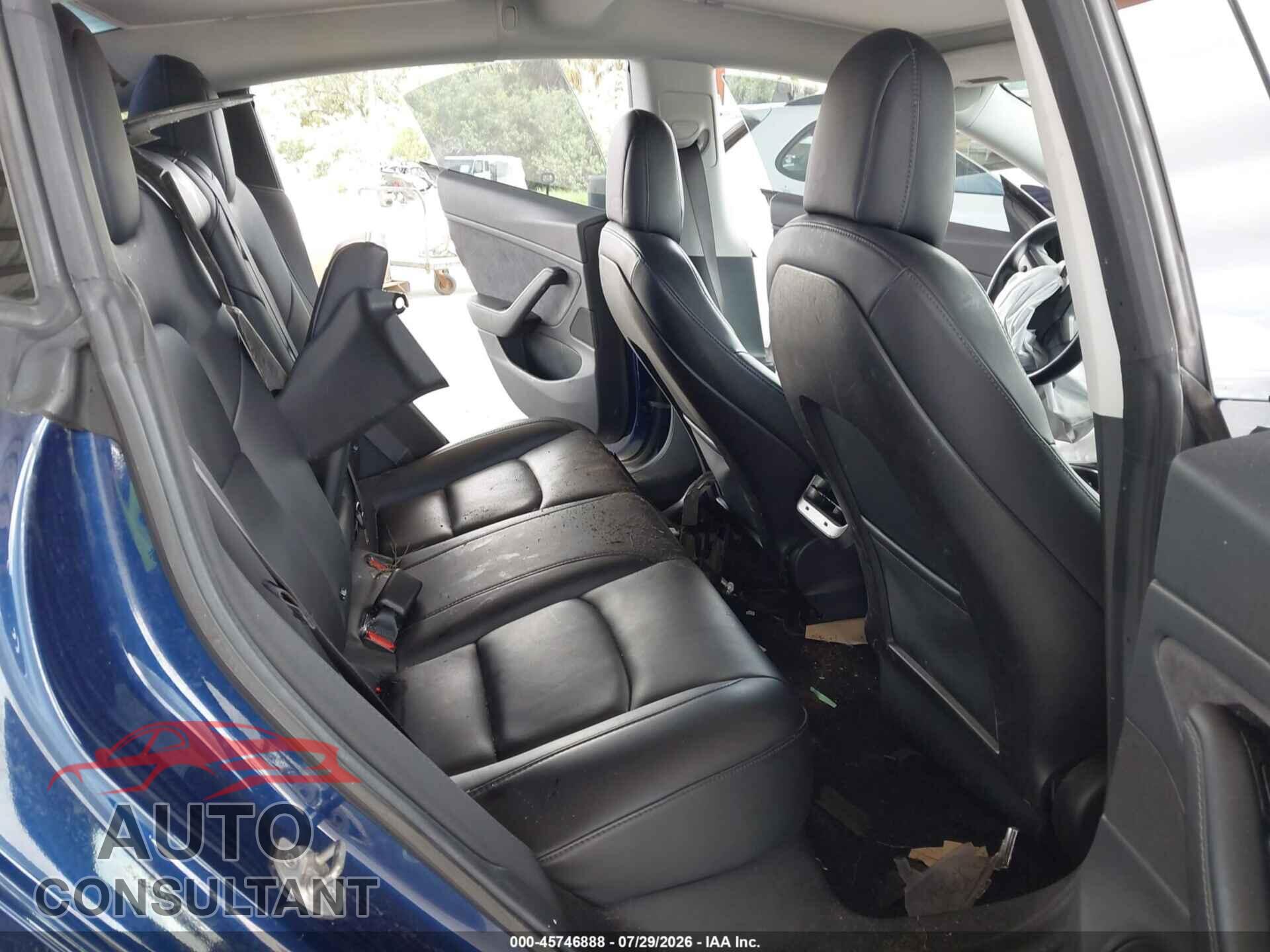 TESLA MODEL 3 2018 - 5YJ3E1EB5JF054153
