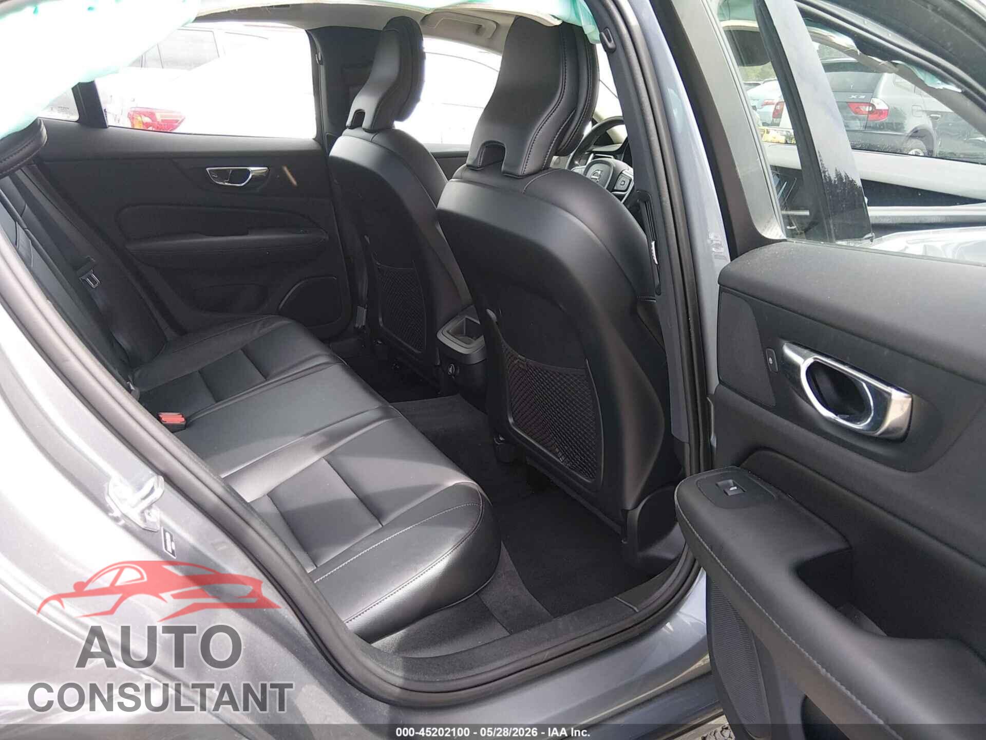 VOLVO S60 2020 - 7JRA22TK3LG037824