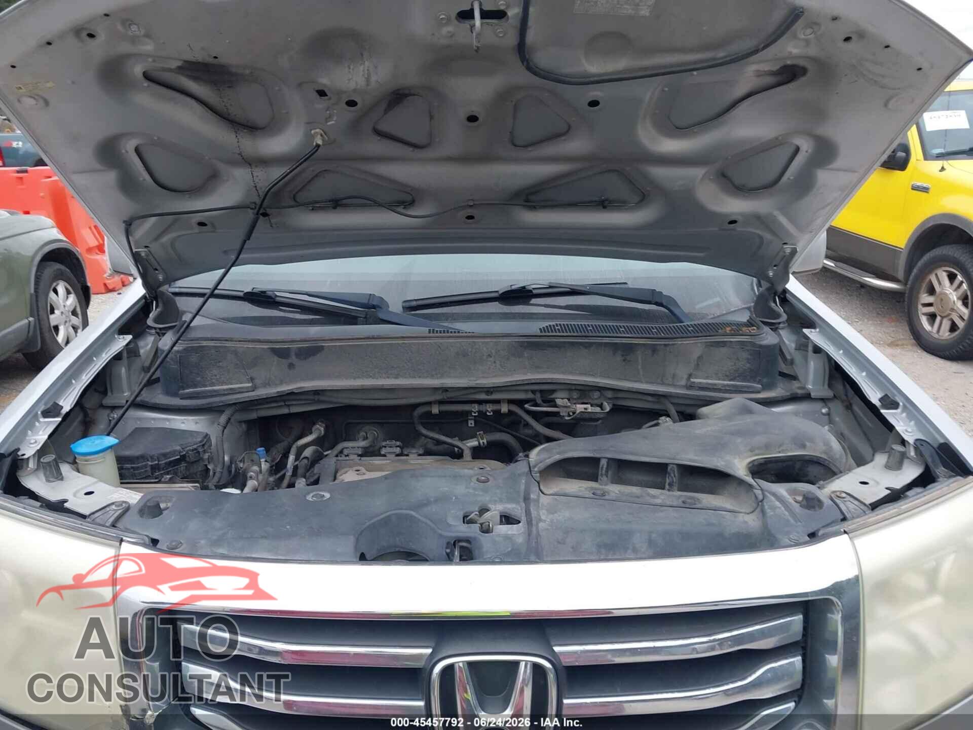 HONDA PILOT 2013 - 5FNYF3H65DB013670