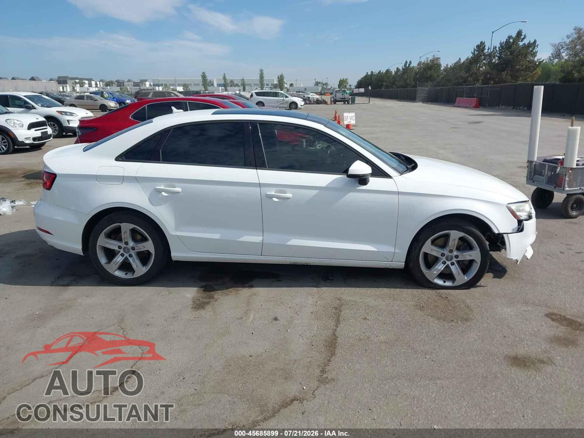 AUDI A3 2017 - WAUAUGFF4H1039285