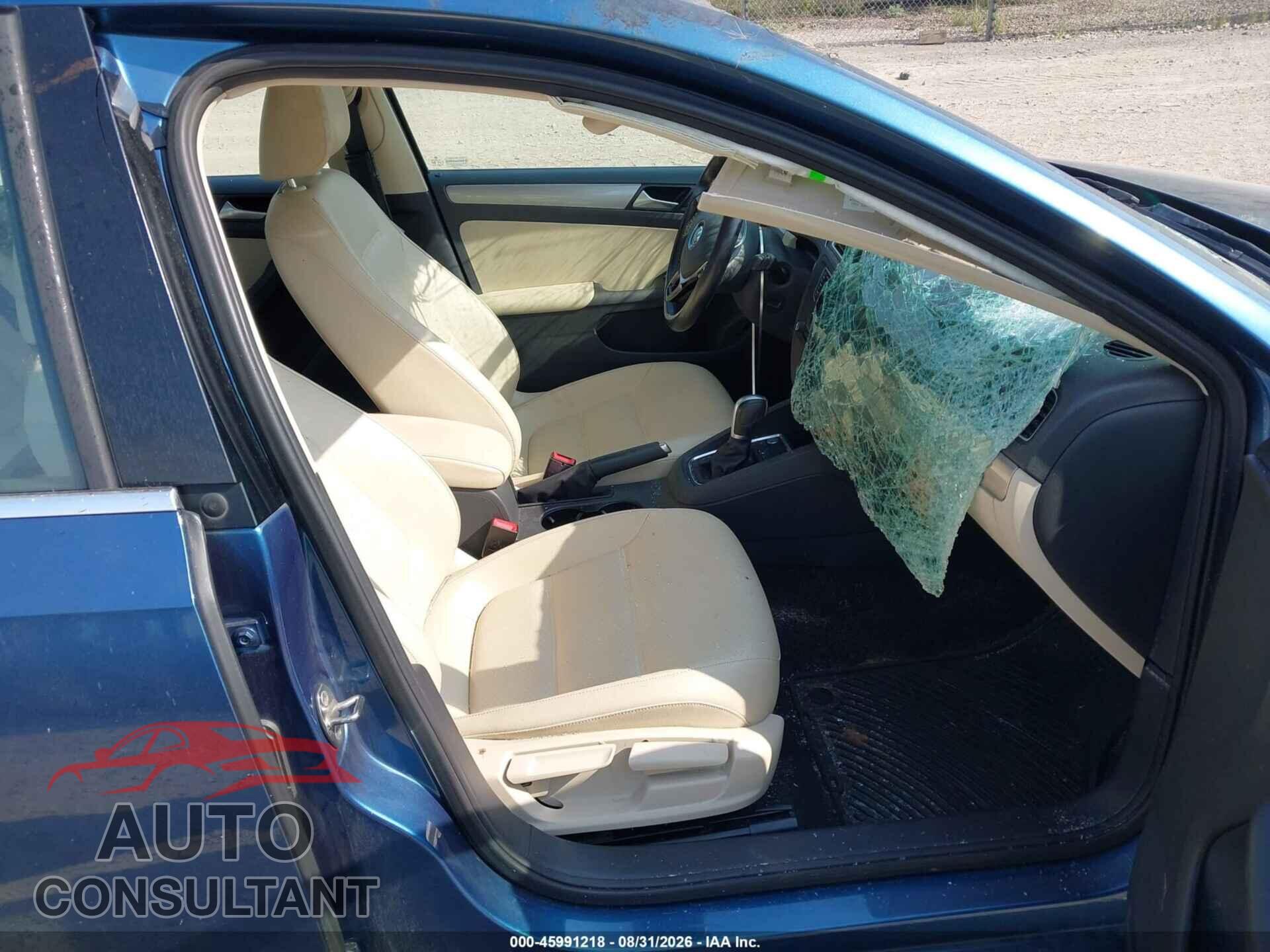VOLKSWAGEN JETTA 2017 - 3VWDB7AJ9HM245865