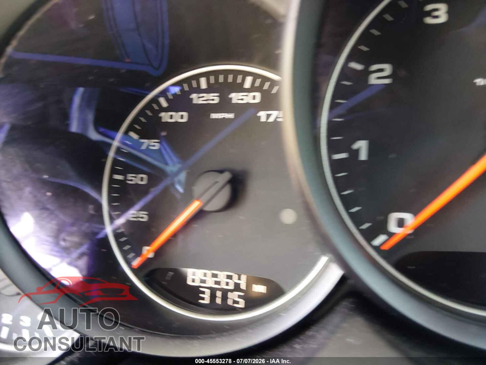 PORSCHE CAYENNE 2016 - WP1AA2A21GKA10868