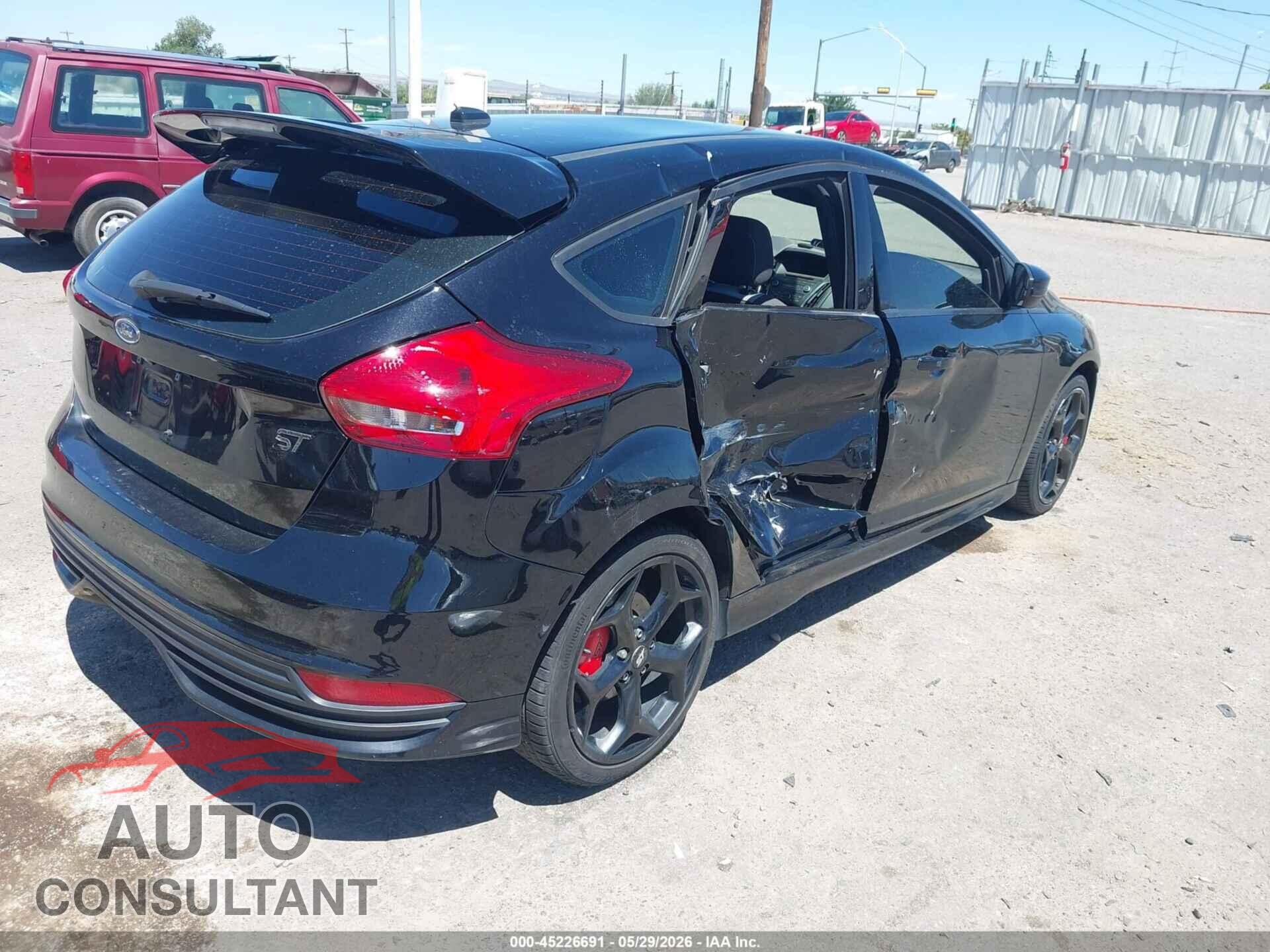 FORD FOCUS ST 2017 - 1FADP3L96HL270858