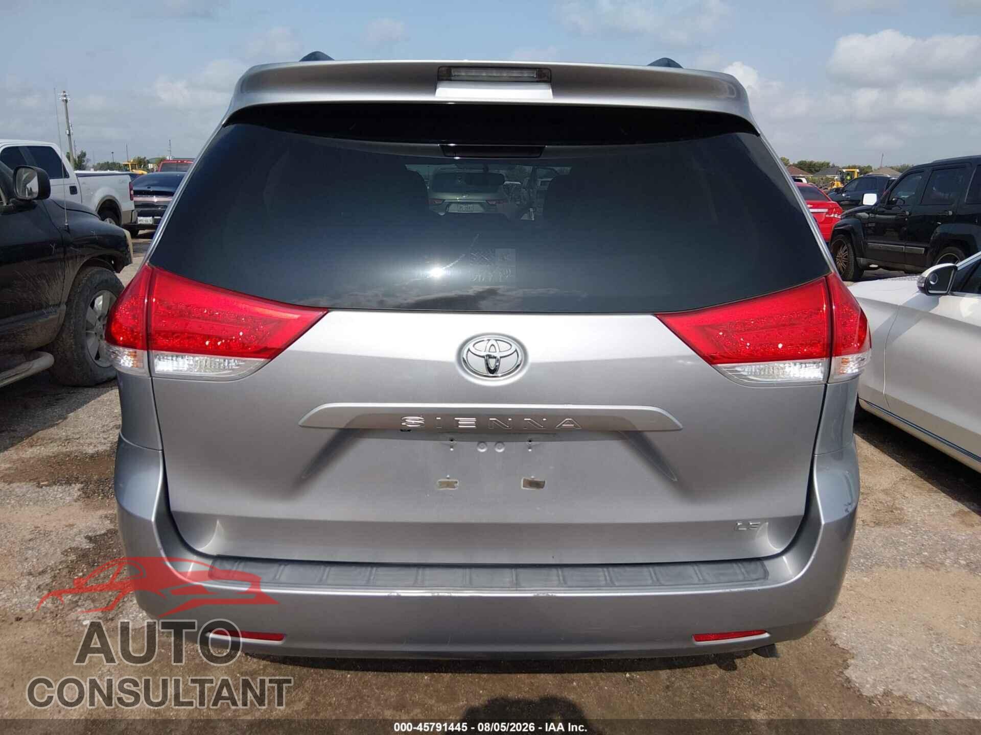 TOYOTA SIENNA 2012 - 5TDKK3DC9CS216844