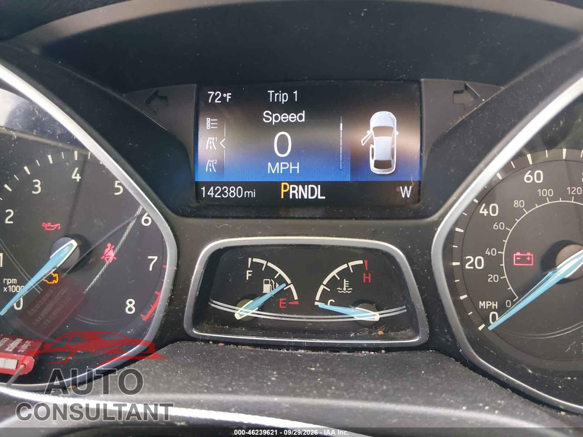 FORD FOCUS 2017 - 1FADP3F23HL300042
