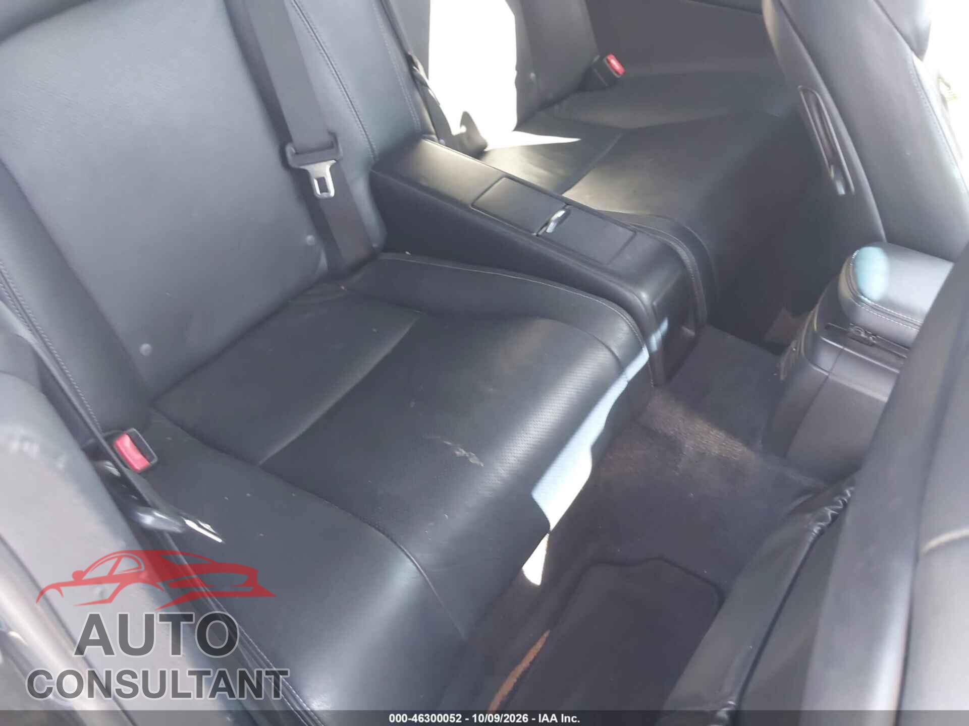LEXUS IS 350C 2010 - JTHFE2C22A2504946