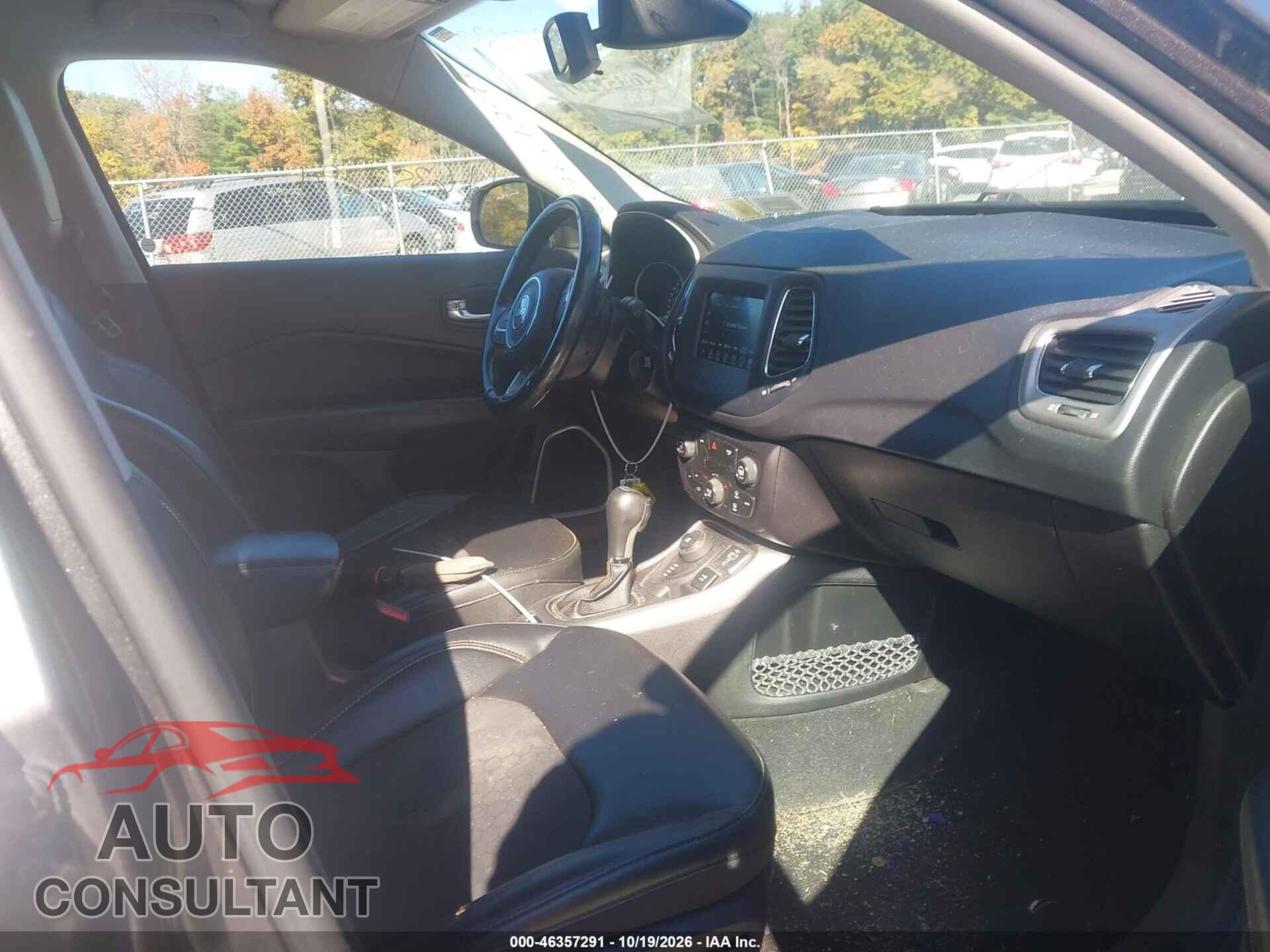 JEEP COMPASS 2020 - 3C4NJDBB1LT100429