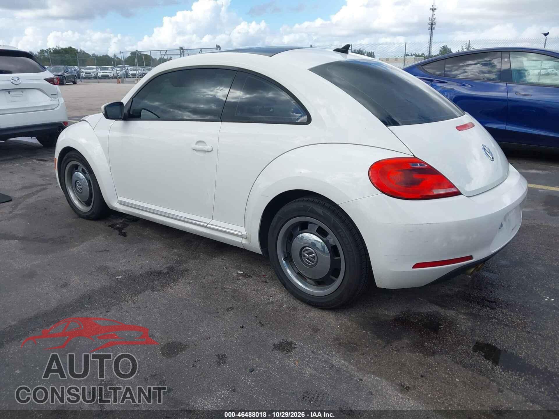 VOLKSWAGEN BEETLE 2013 - 3VWJP7AT3DM611559