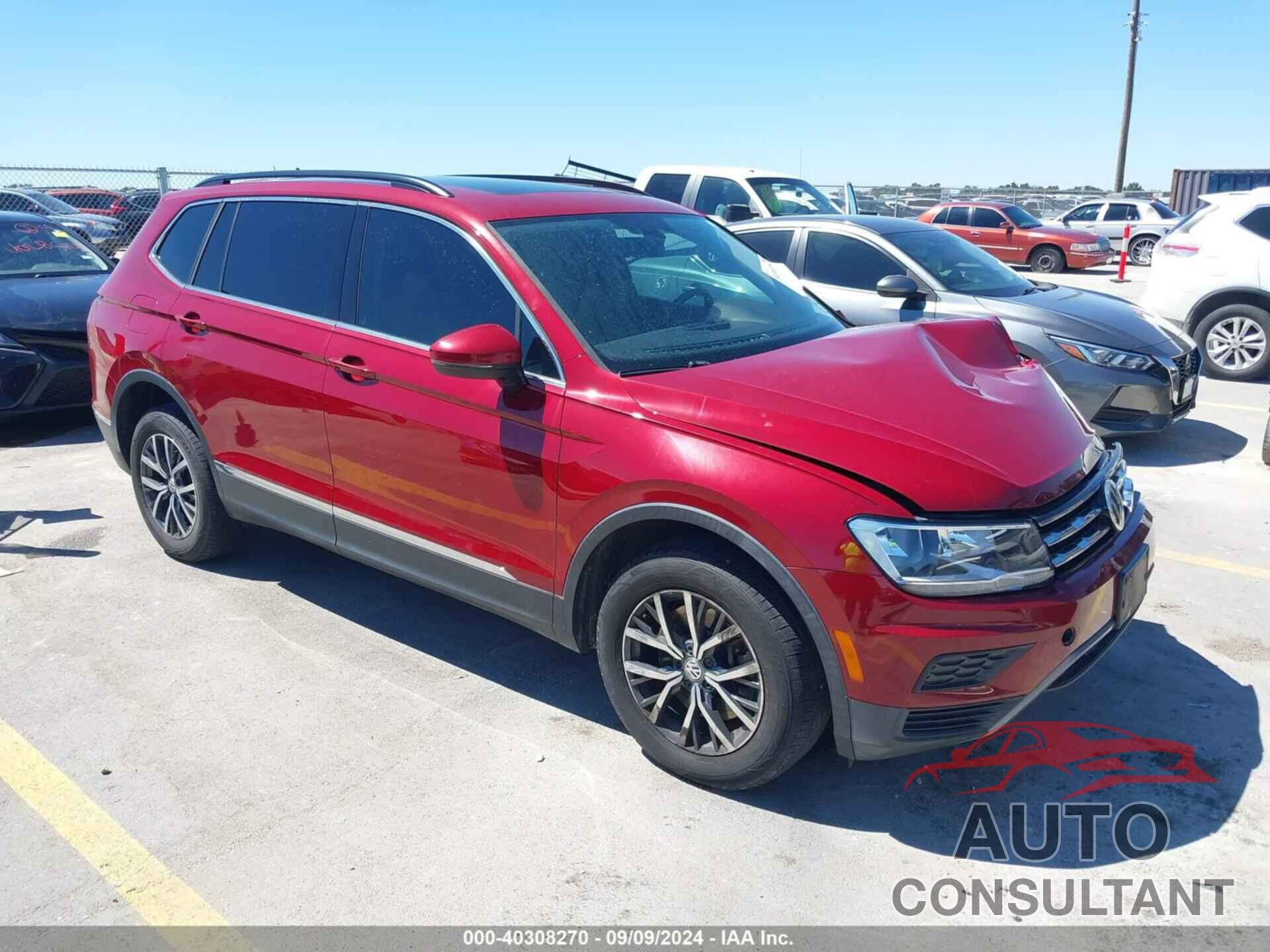 VOLKSWAGEN TIGUAN 2018 - 3VV2B7AX2JM213183