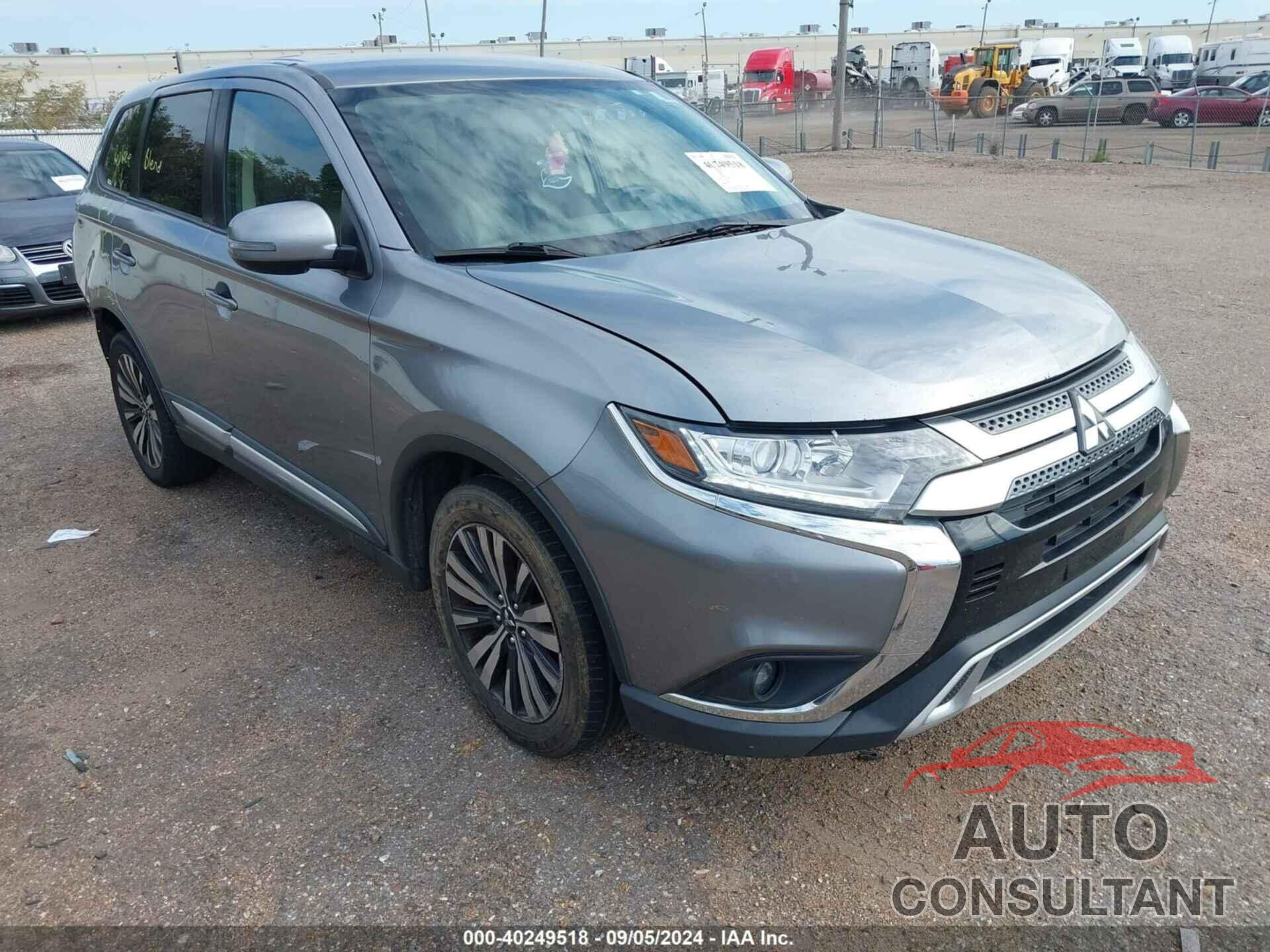 MITSUBISHI OUTLANDER 2019 - JA4AD3A30KZ042681