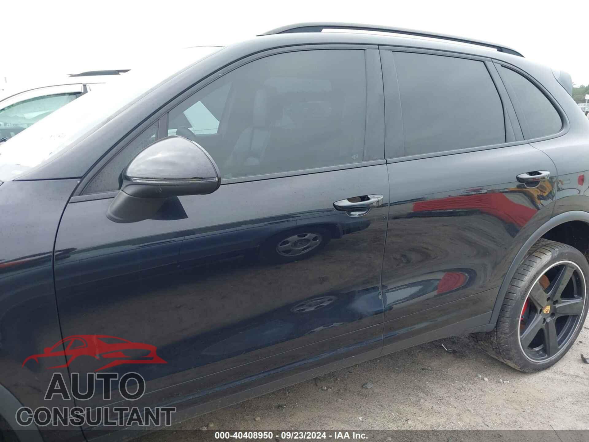 PORSCHE CAYENNE 2016 - WP1AC2A26GLA88521