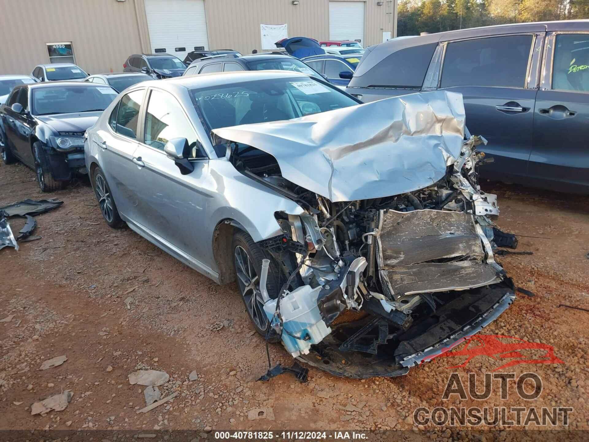 TOYOTA CAMRY 2022 - 4T1G11AK6NU028625
