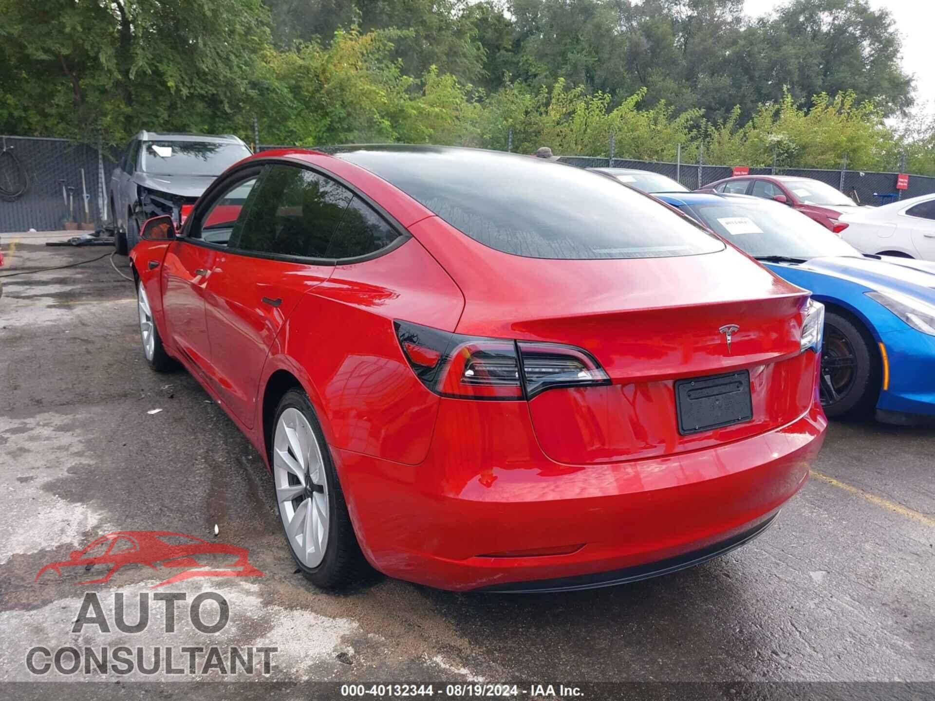 TESLA MODEL 3 2021 - 5YJ3E1EA2MF090300