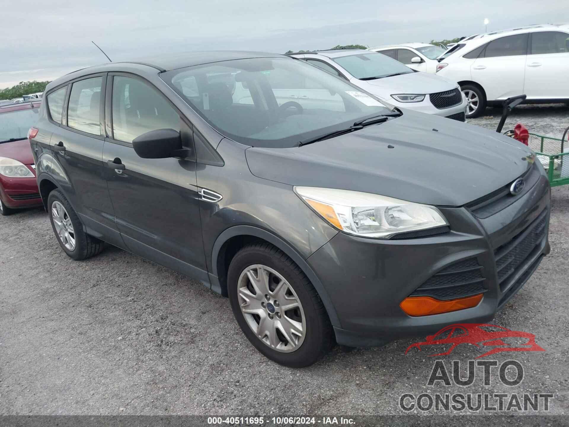 FORD ESCAPE 2016 - 1FMCU0F71GUB03223