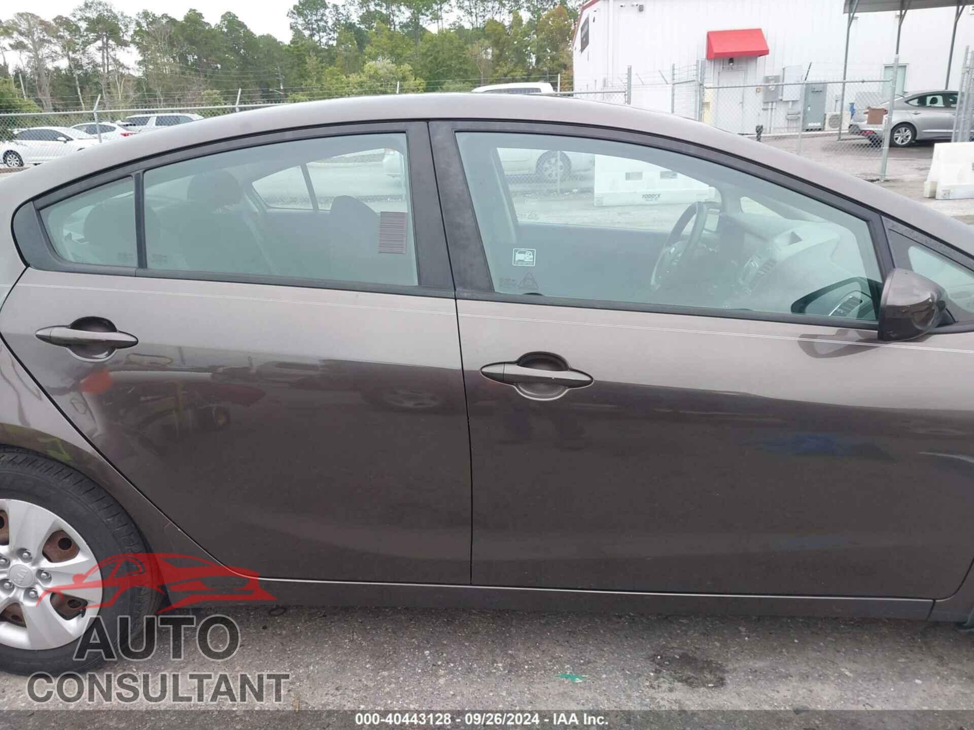 KIA FORTE 2017 - 3KPFK4A74HE149053