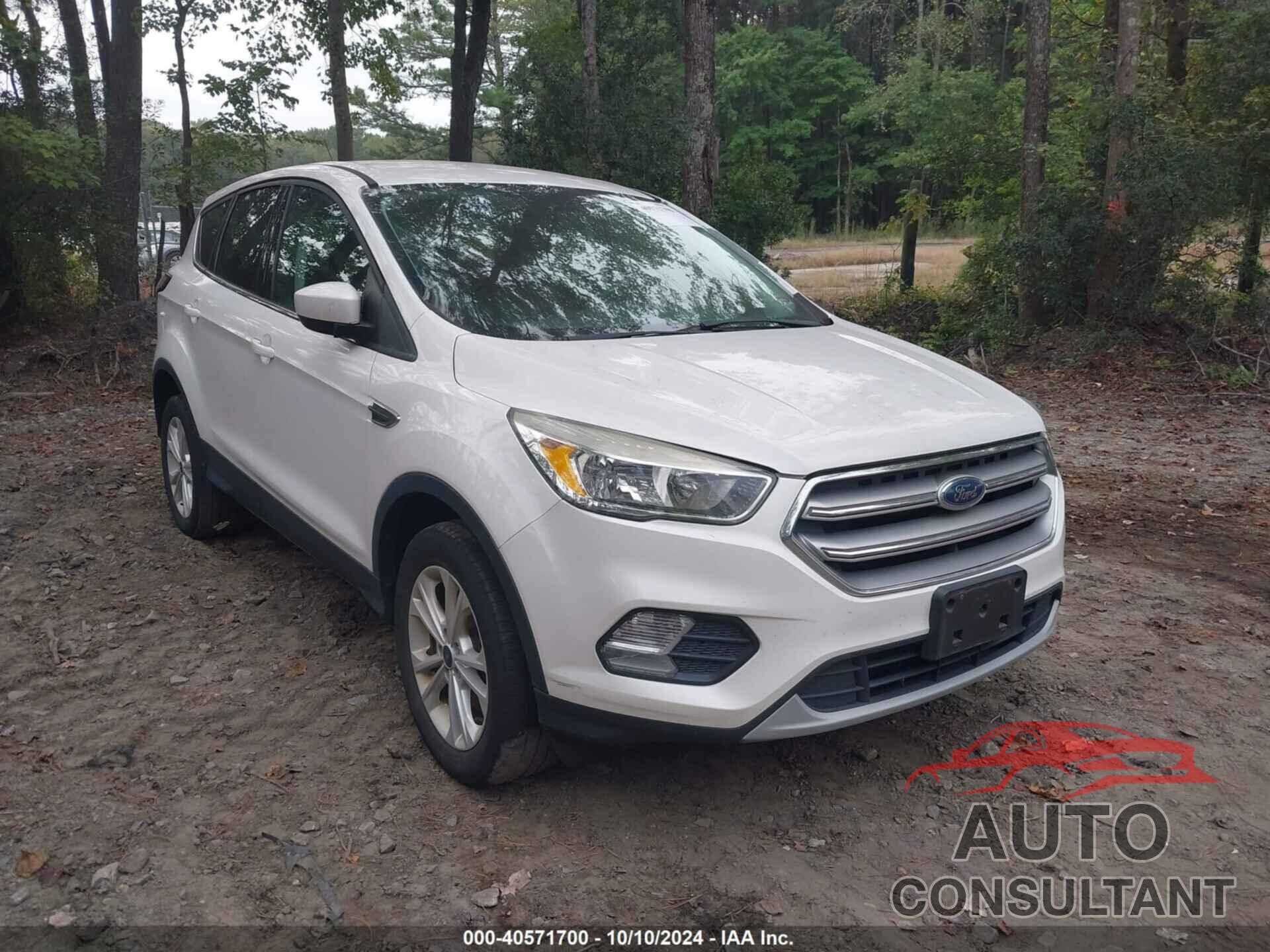FORD ESCAPE 2017 - 1FMCU9GDXHUC01628