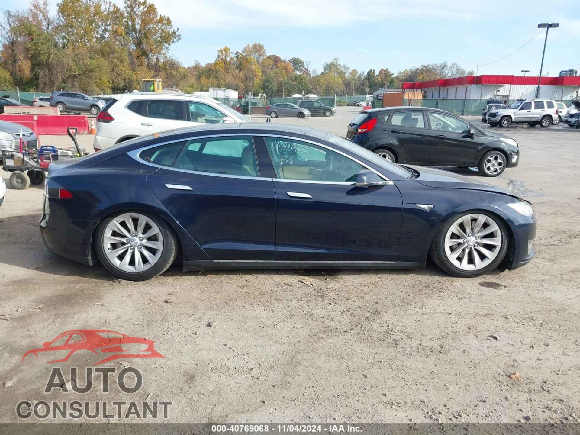 TESLA MODEL S 2013 - 5YJSA1CN3DFP08883