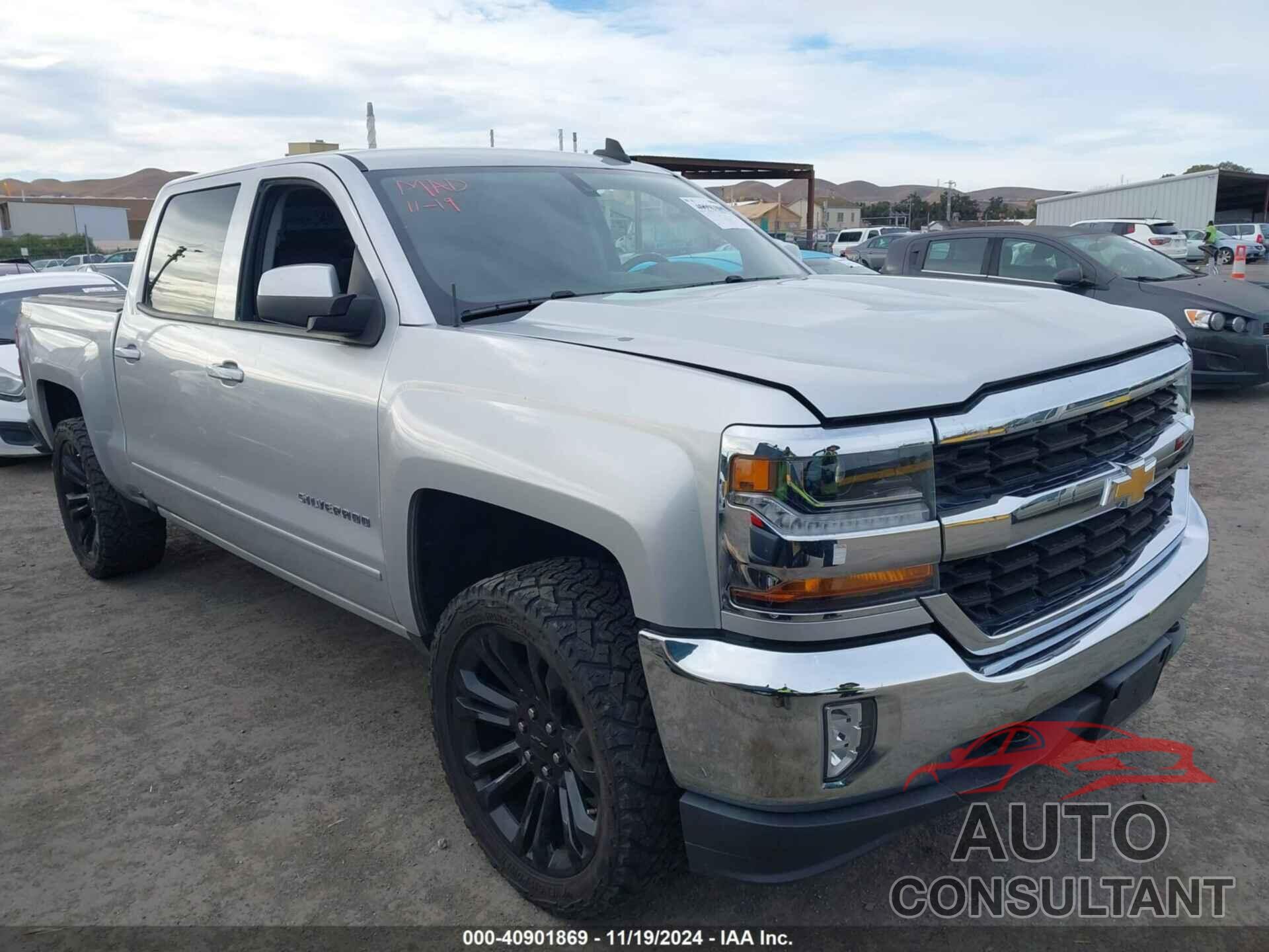 CHEVROLET SILVERADO 1500 2018 - 3GCUKREC7JG646975