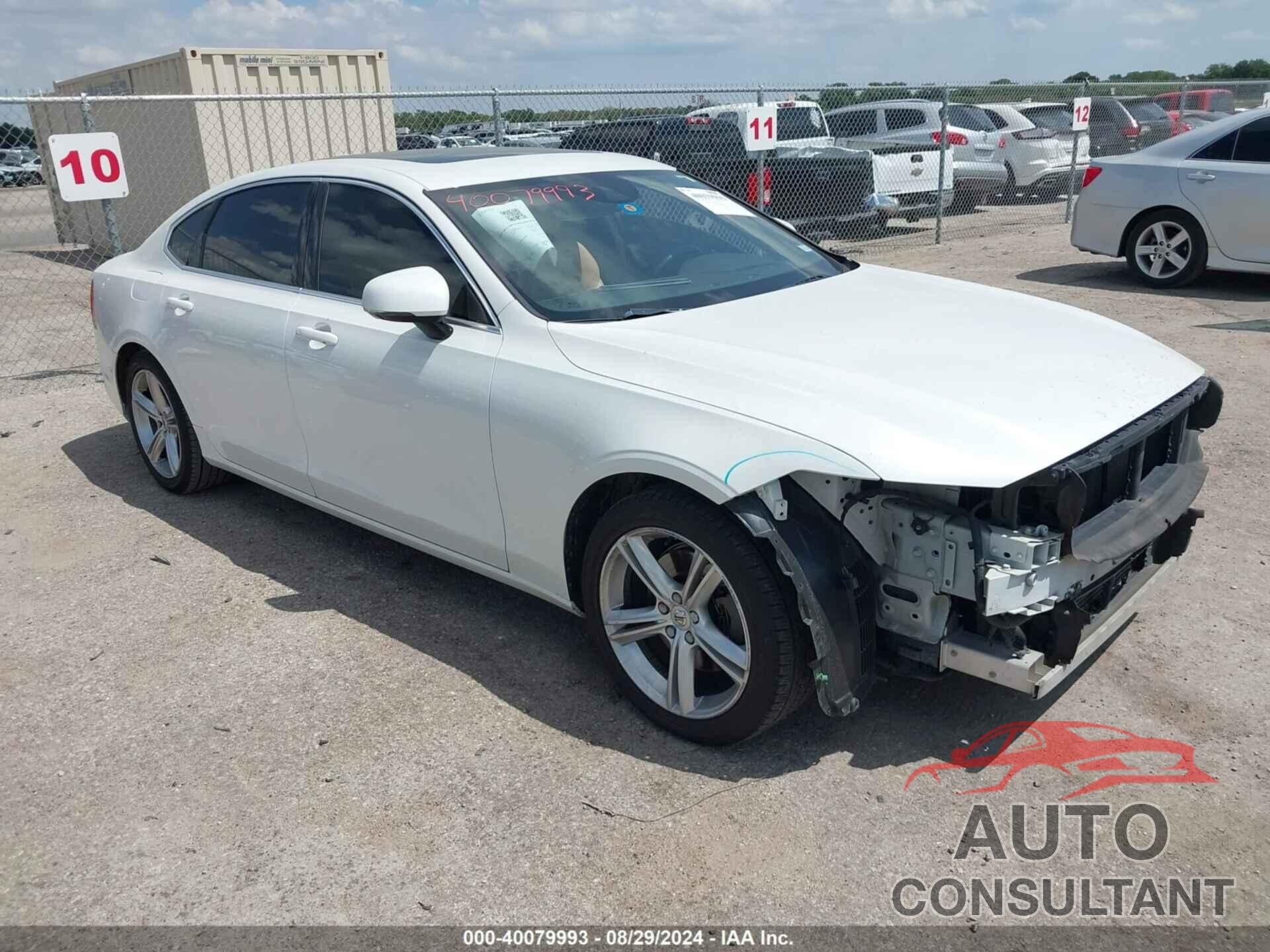 VOLVO S90 2018 - LVY102AK8JP049013