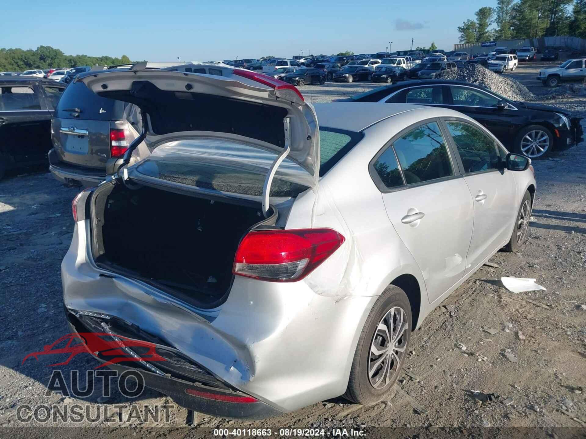 KIA FORTE 2017 - 3KPFK4A77HE108836