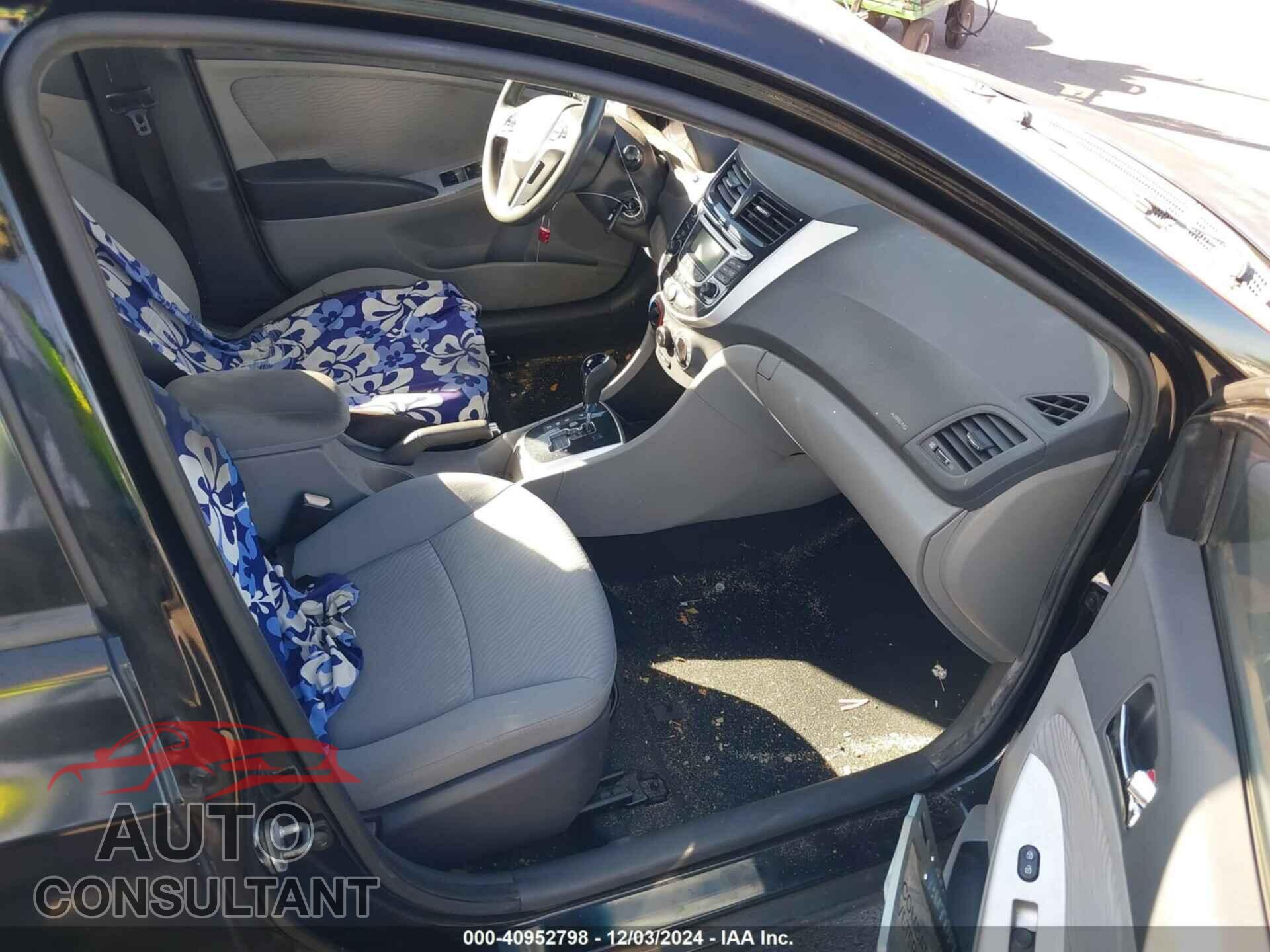 HYUNDAI ACCENT 2012 - KMHCU4AE0CU076944