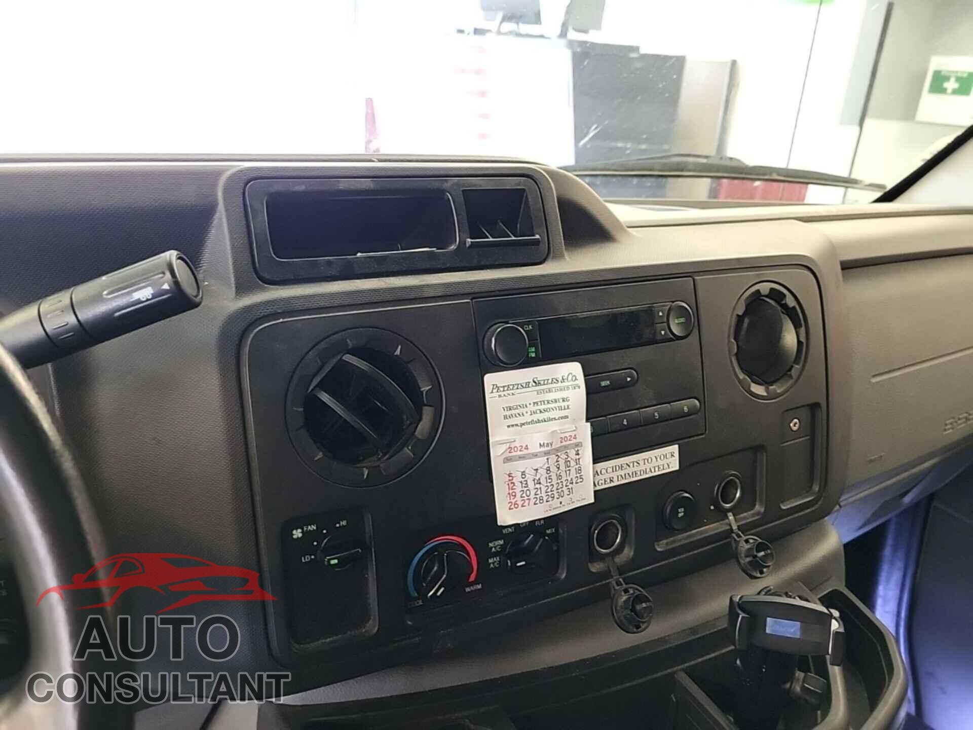 FORD ECONOLINE 2018 - 1FDXE4FS7JDC24954