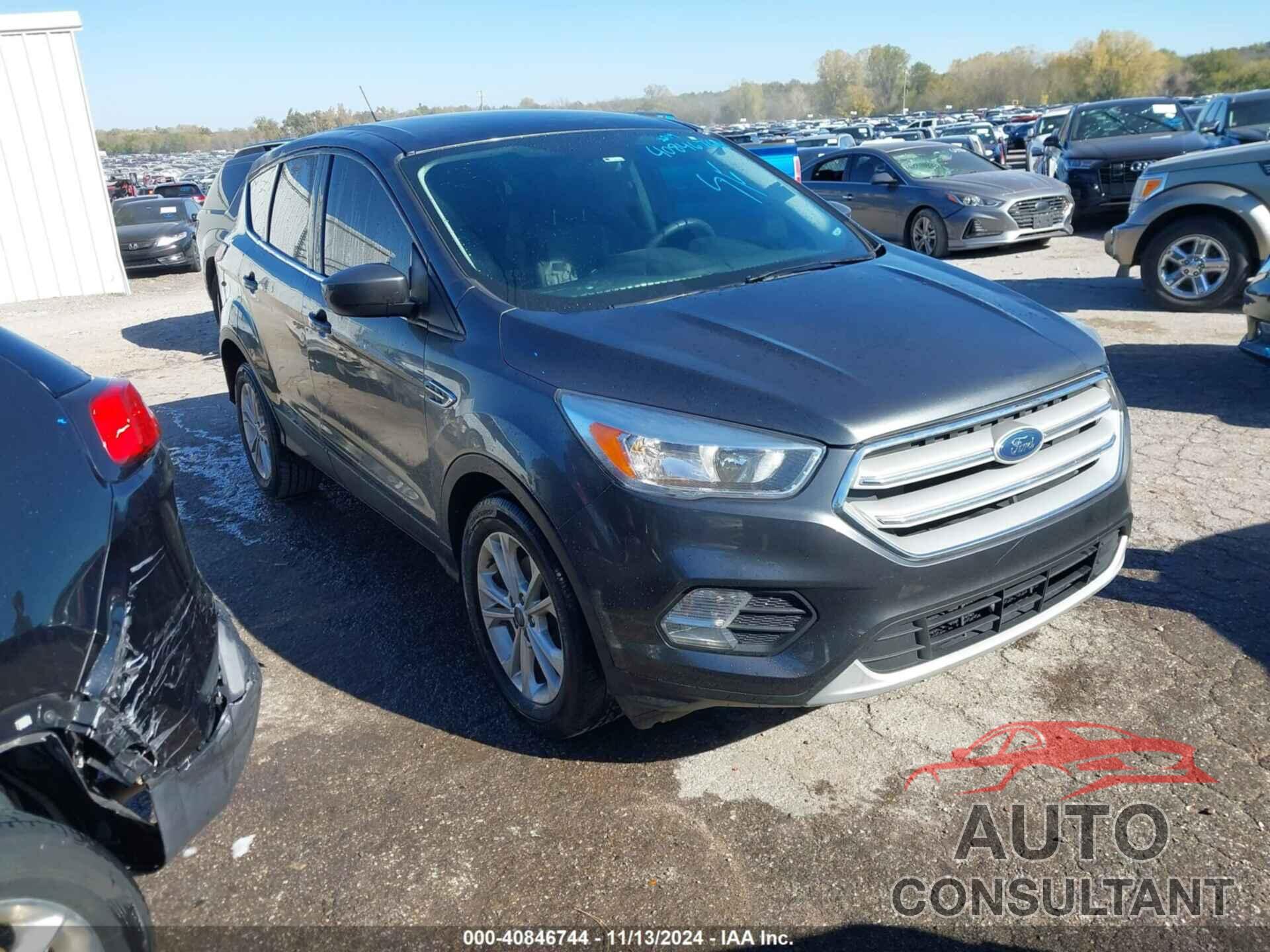 FORD ESCAPE 2019 - 1FMCU0GD6KUB57341